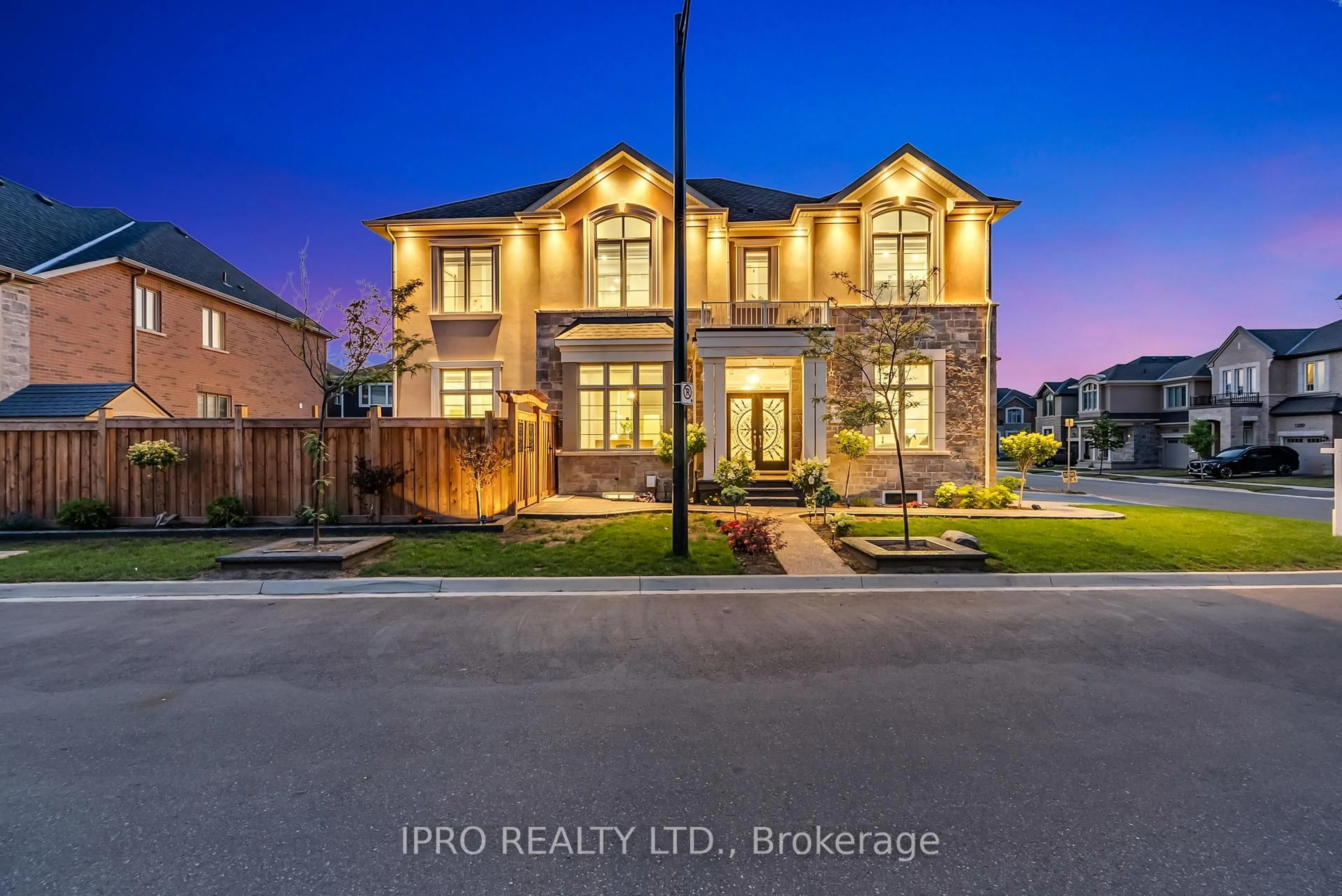 Home with brick exterior material, street for 1366 Lobelia Cres, Milton Ontario L9T 2X5