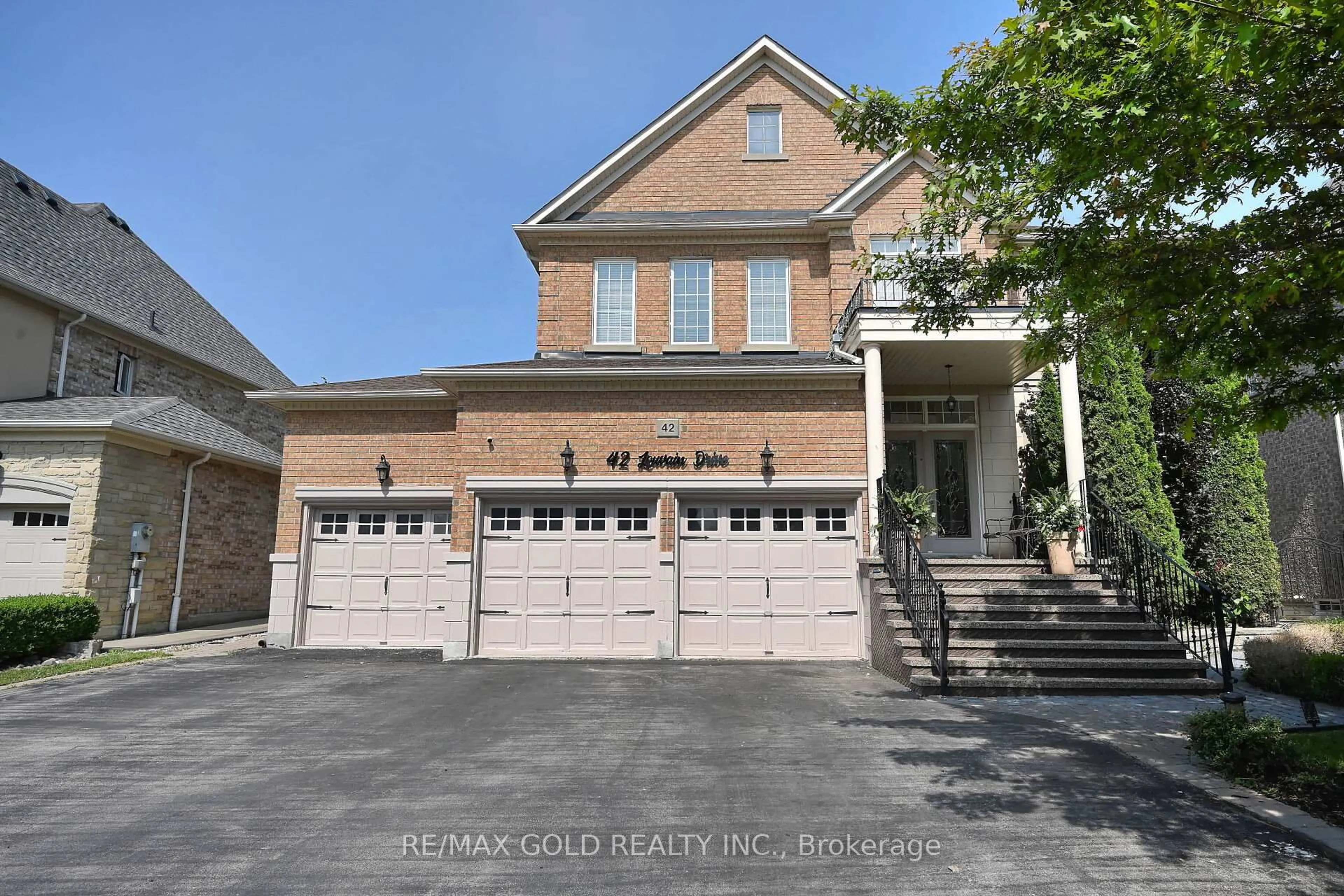 Unknown for 42 Louvain Dr, Brampton Ontario L6P 1W7