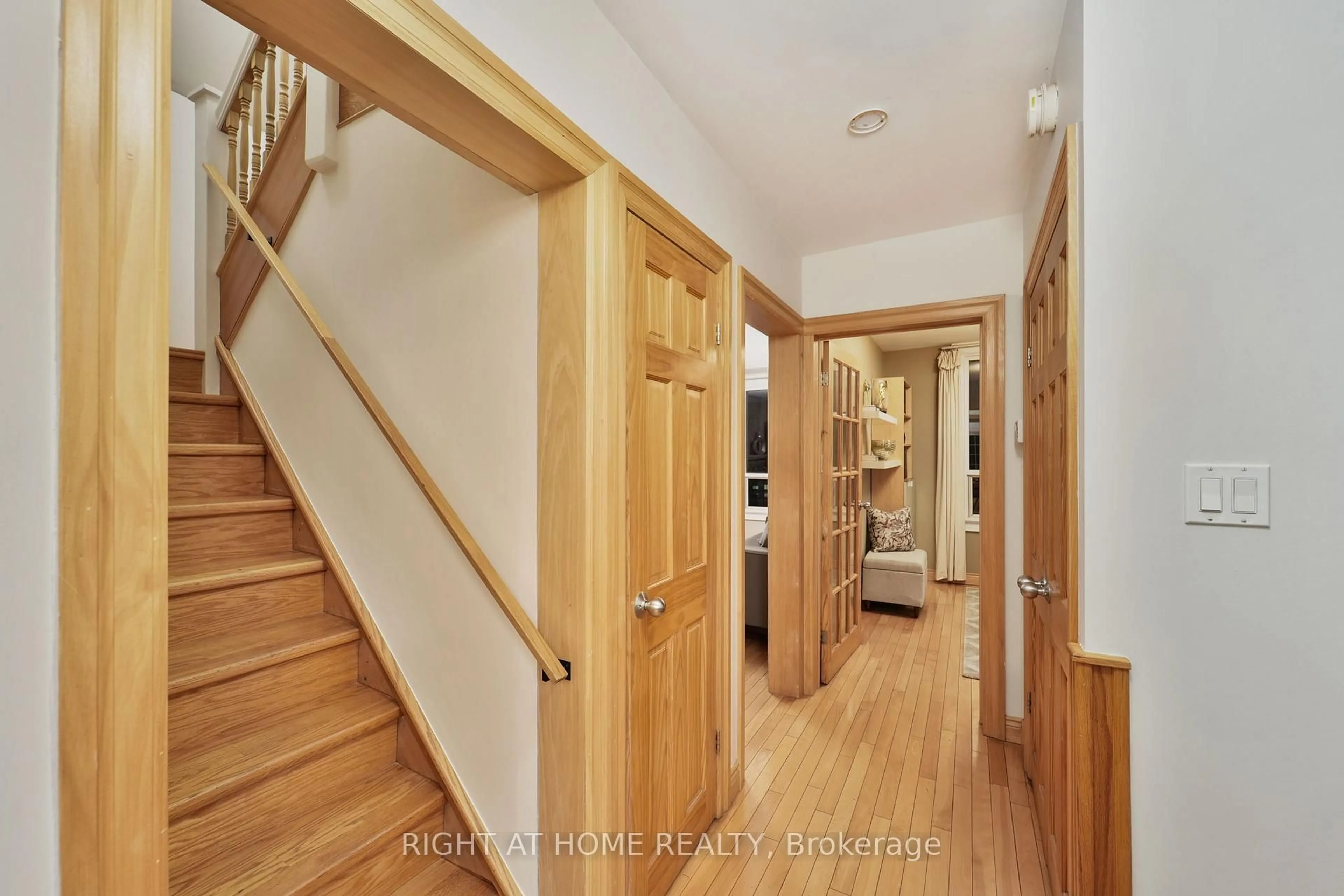 Unknown for 152 Wright Ave, Toronto Ontario M6R 1L2
