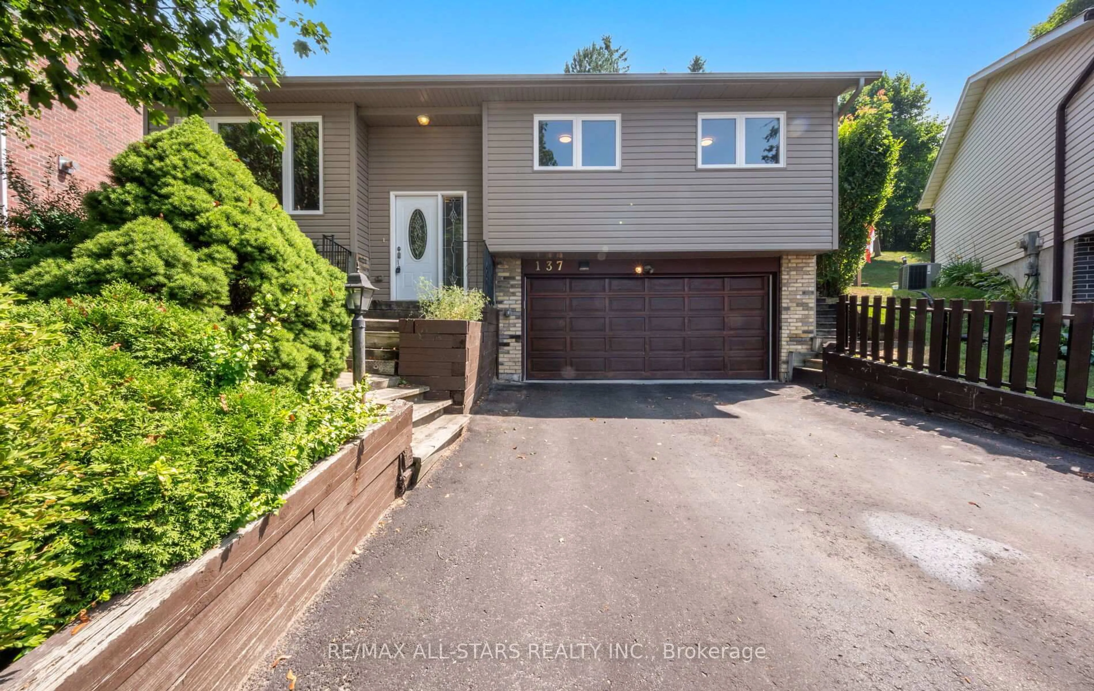 Unknown for 137 Connaught Cres, Caledon Ontario L7E 2S5
