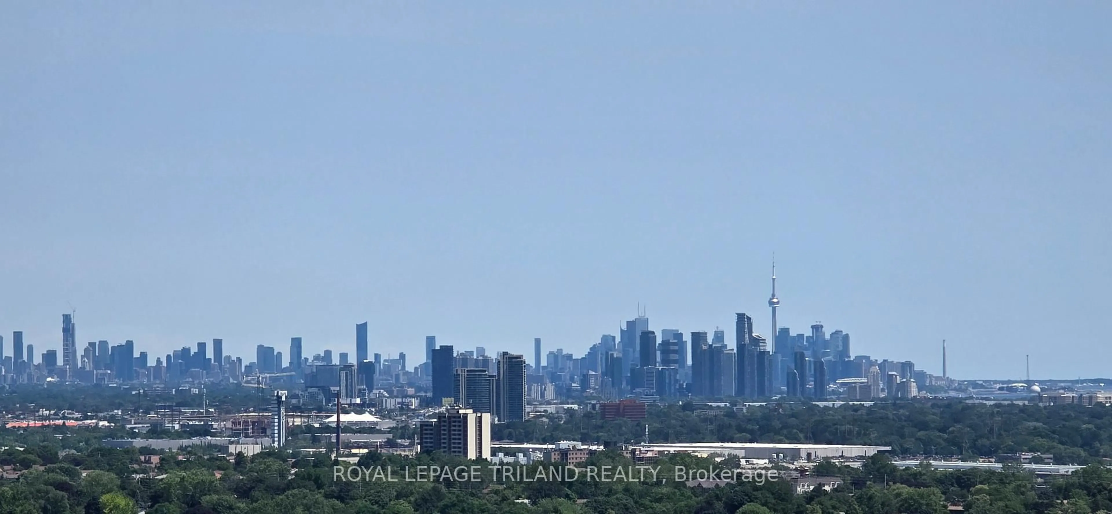 Blurry image for 55 Elm Dr #711, Mississauga Ontario L5B 3Z3