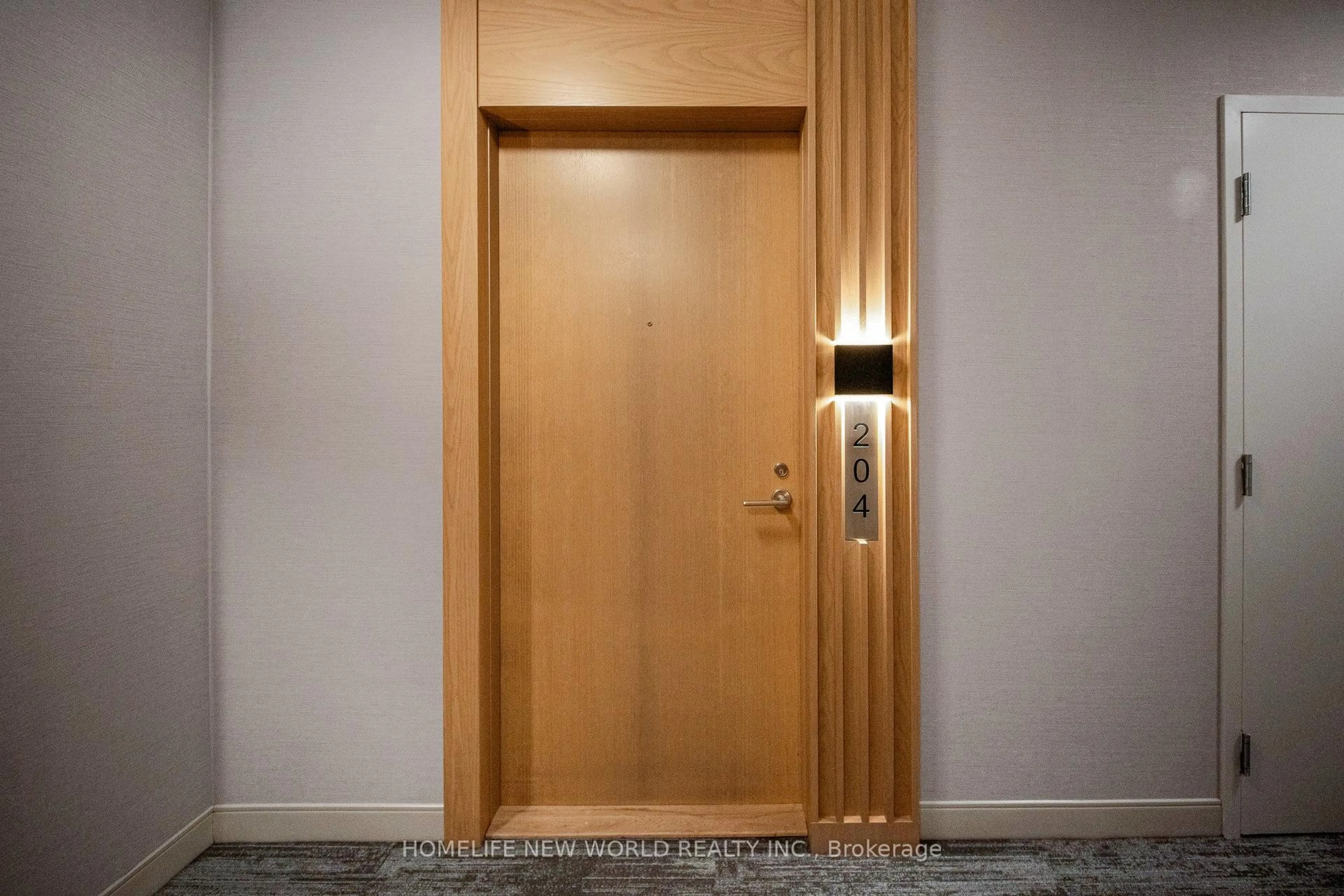 Indoor foyer for 65 Annie Craig Dr #204, Toronto Ontario M8V 0G3