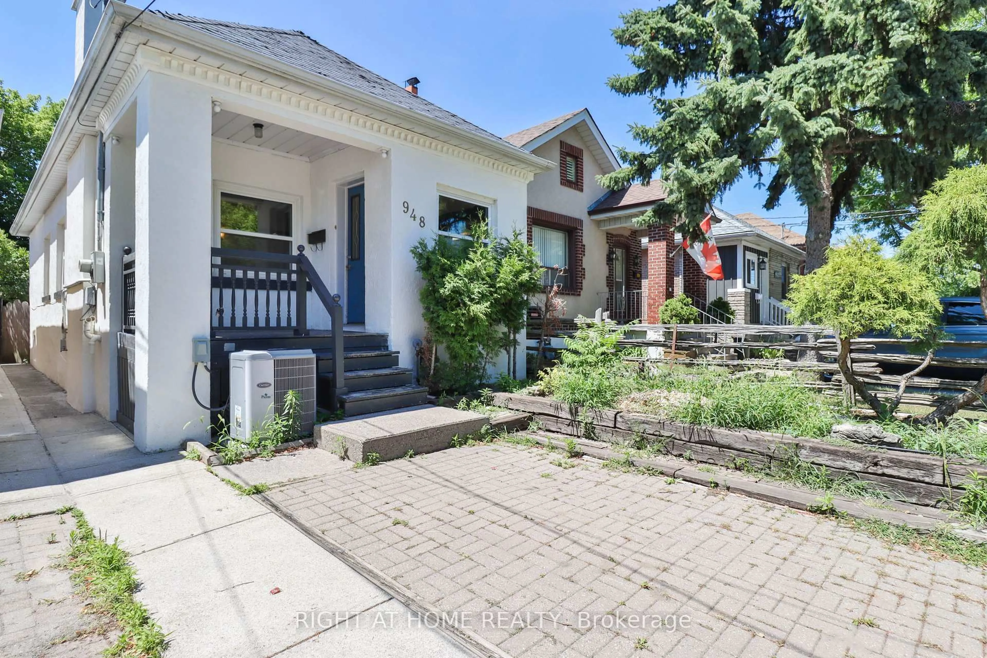 Unknown for 948 Runnymede Rd, Toronto Ontario M6N 3W4