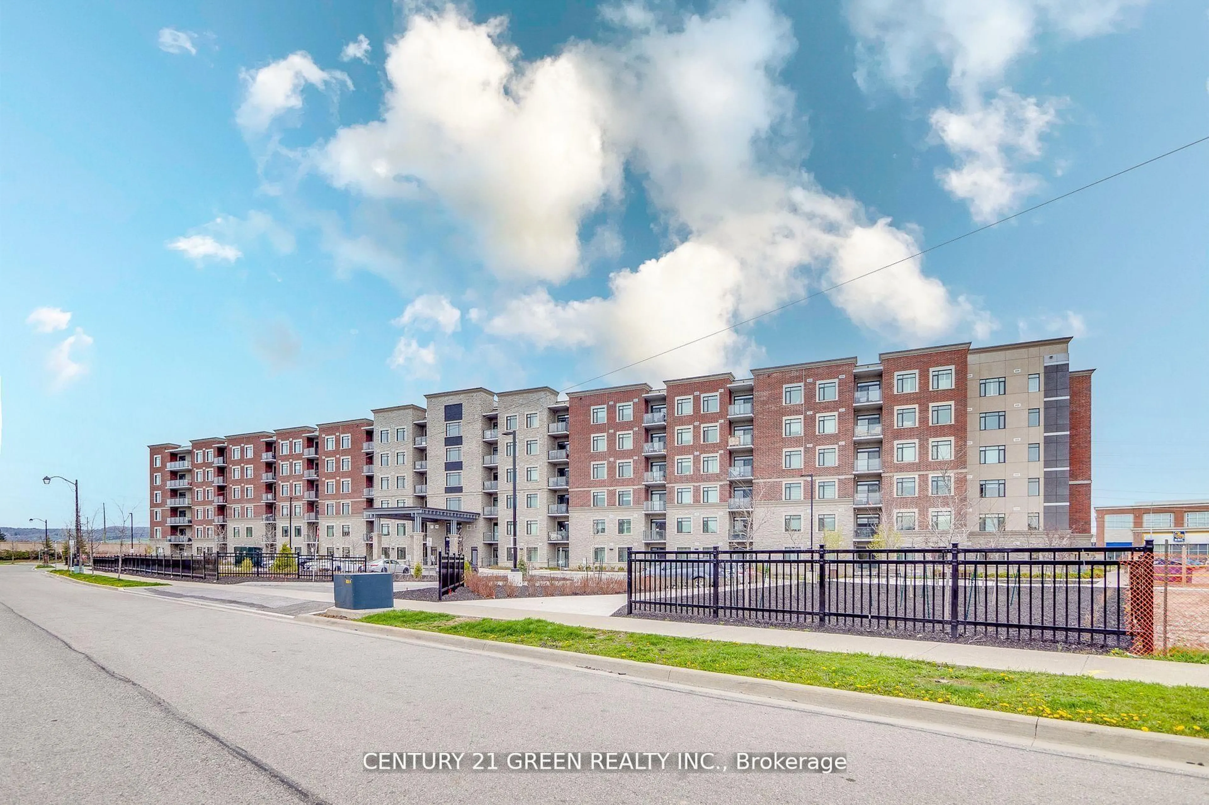 Blurry image for 830 Megson Terr #117, Milton Ontario L9T 9M7