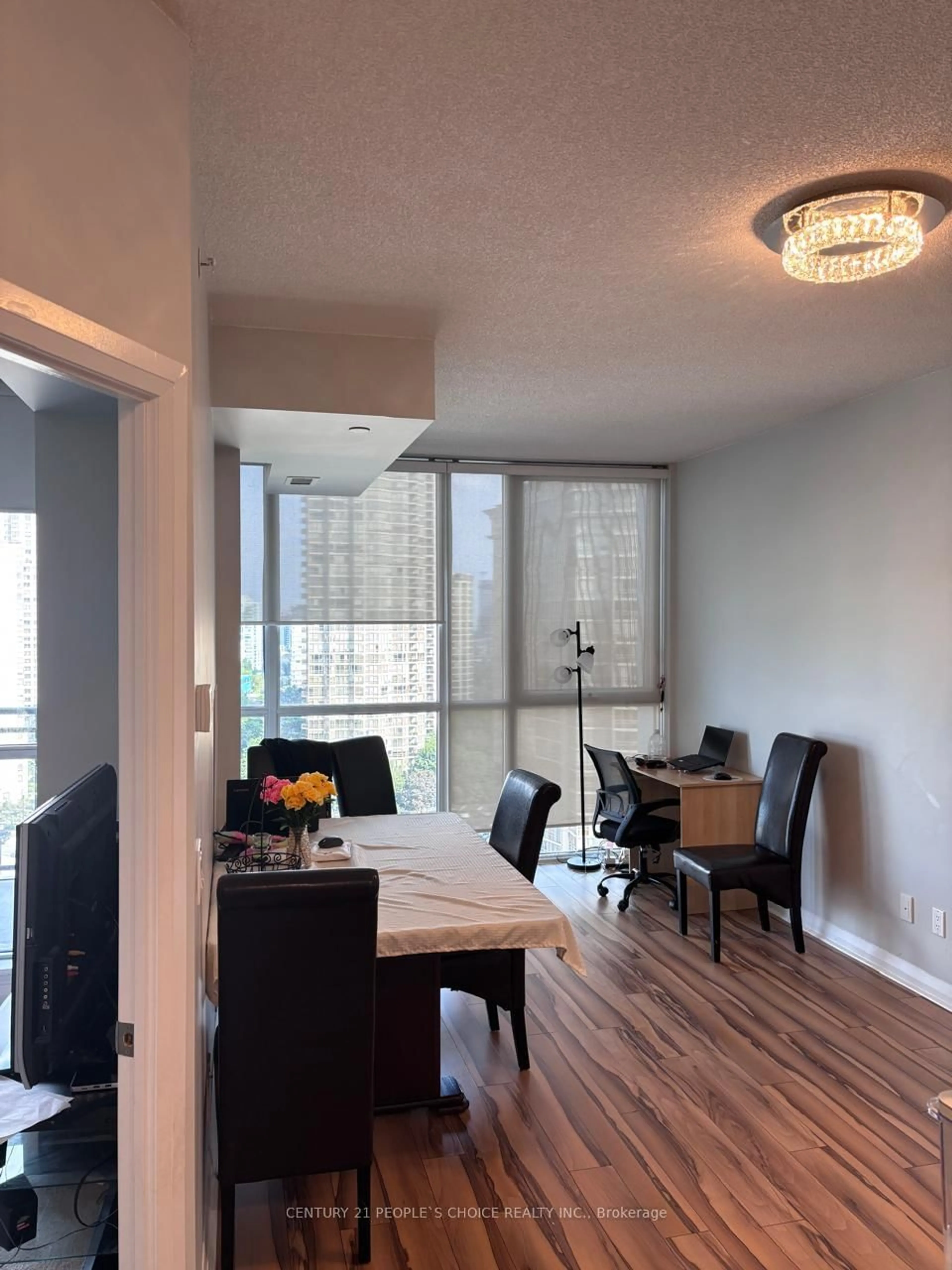 A pic of a room for 75 Eglinton Ave #1403, Mississauga Ontario L5R 1B2