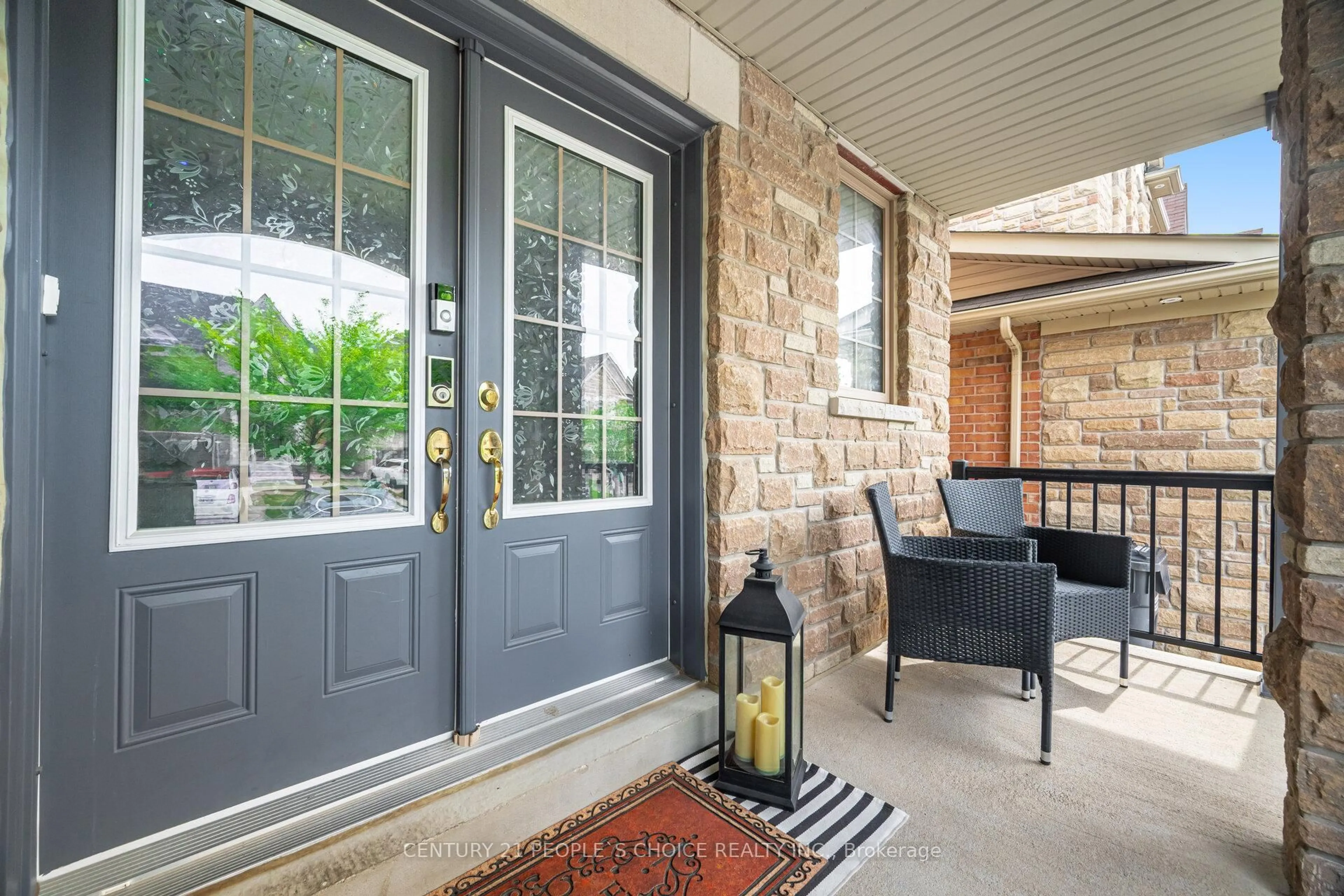 Indoor entryway for 11 Vernosa Dr, Brampton Ontario L6Y 0G8