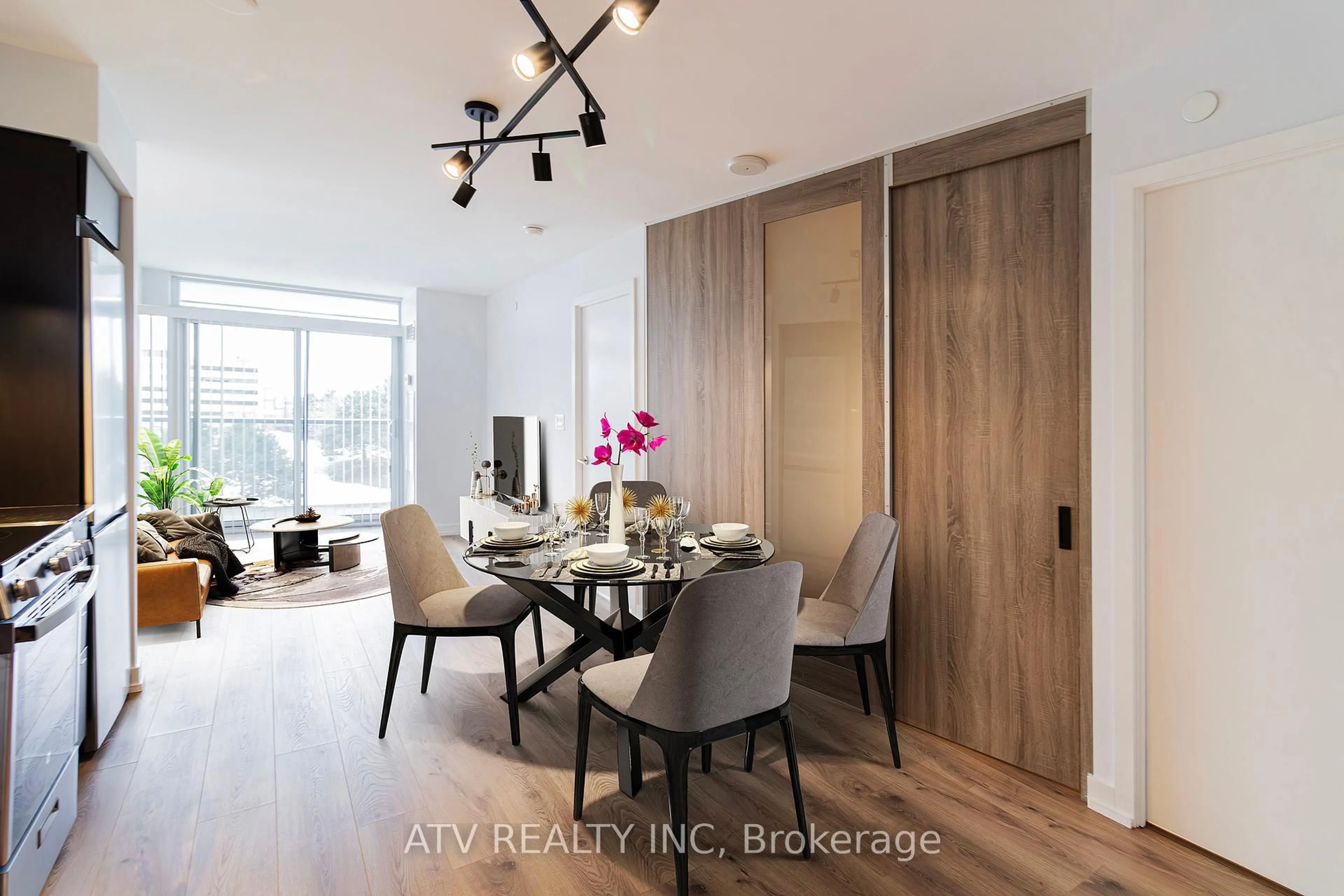 Dining room, wood/laminate floor for 160 Flemington Rd #608, Toronto Ontario M6A 1N6