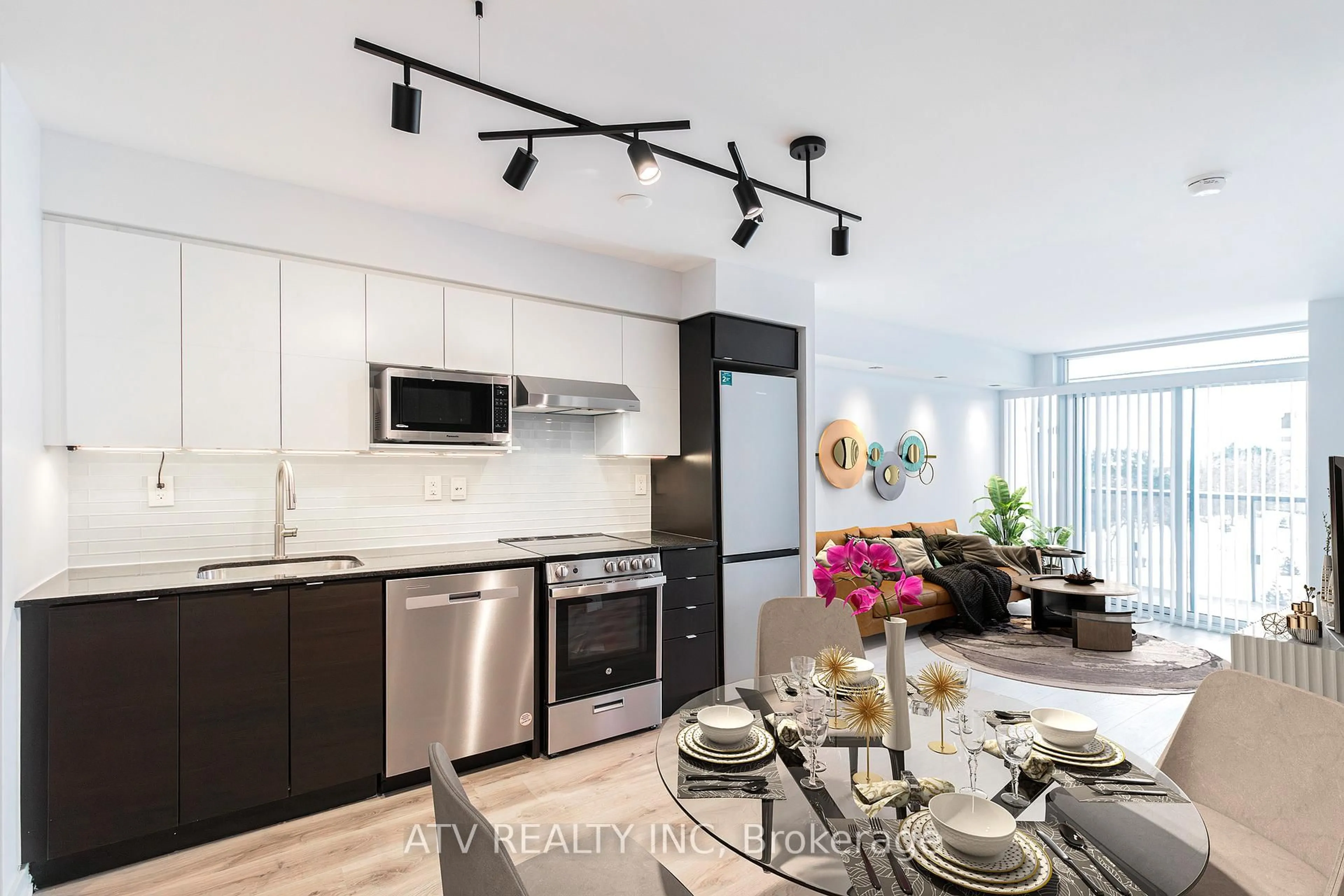 Open concept kitchen, unknown for 160 Flemington Rd #608, Toronto Ontario M6A 1N6