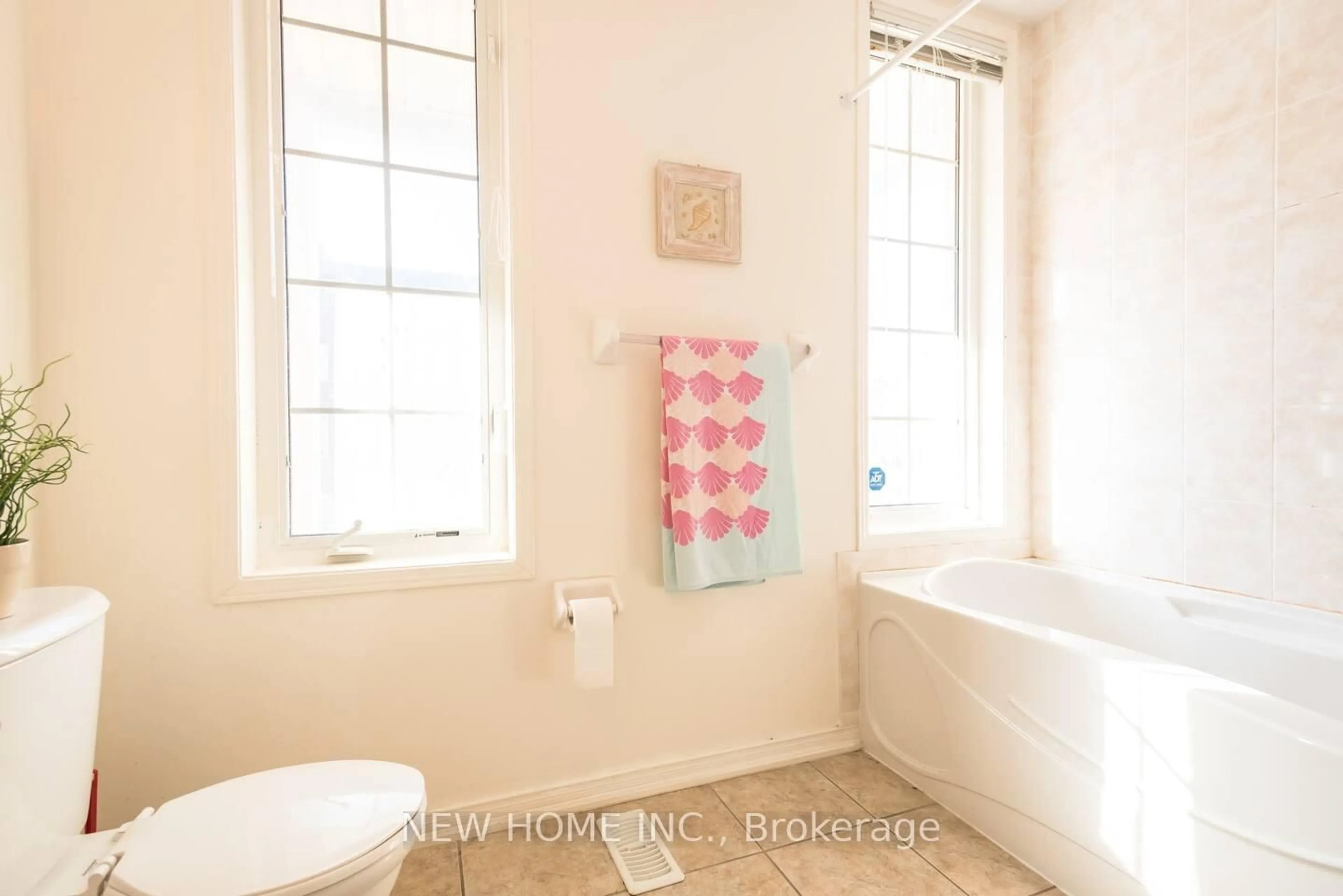 Standard bathroom, ceramic/tile floor for 31 Leitch Ave, Toronto Ontario M3J 0E6