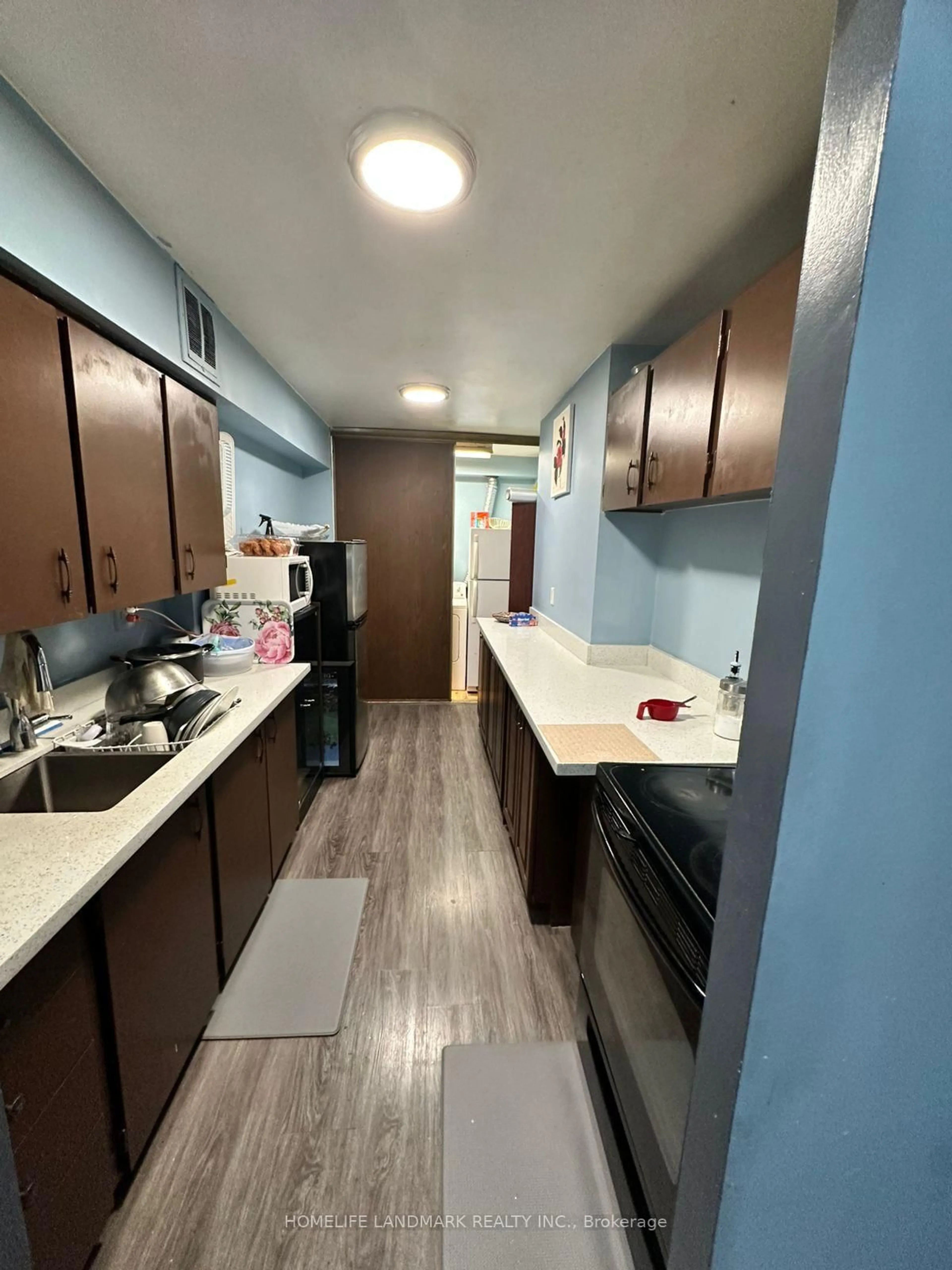 Standard kitchen, unknown for 370 Dixon Rd #2003, Toronto Ontario M9R 1T2