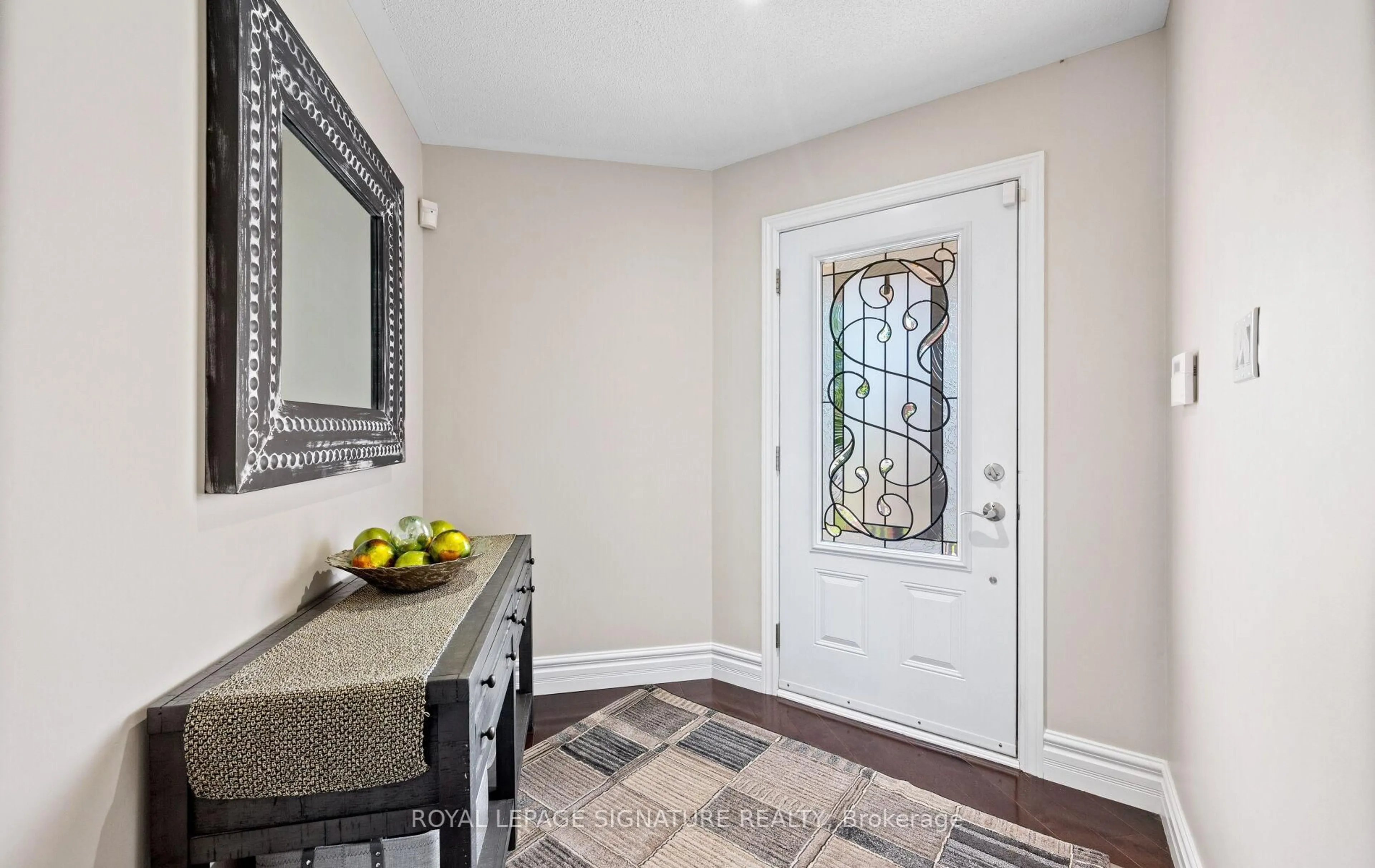 Indoor entryway for 49 Harley Ave, Halton Hills Ontario L7G 5R8