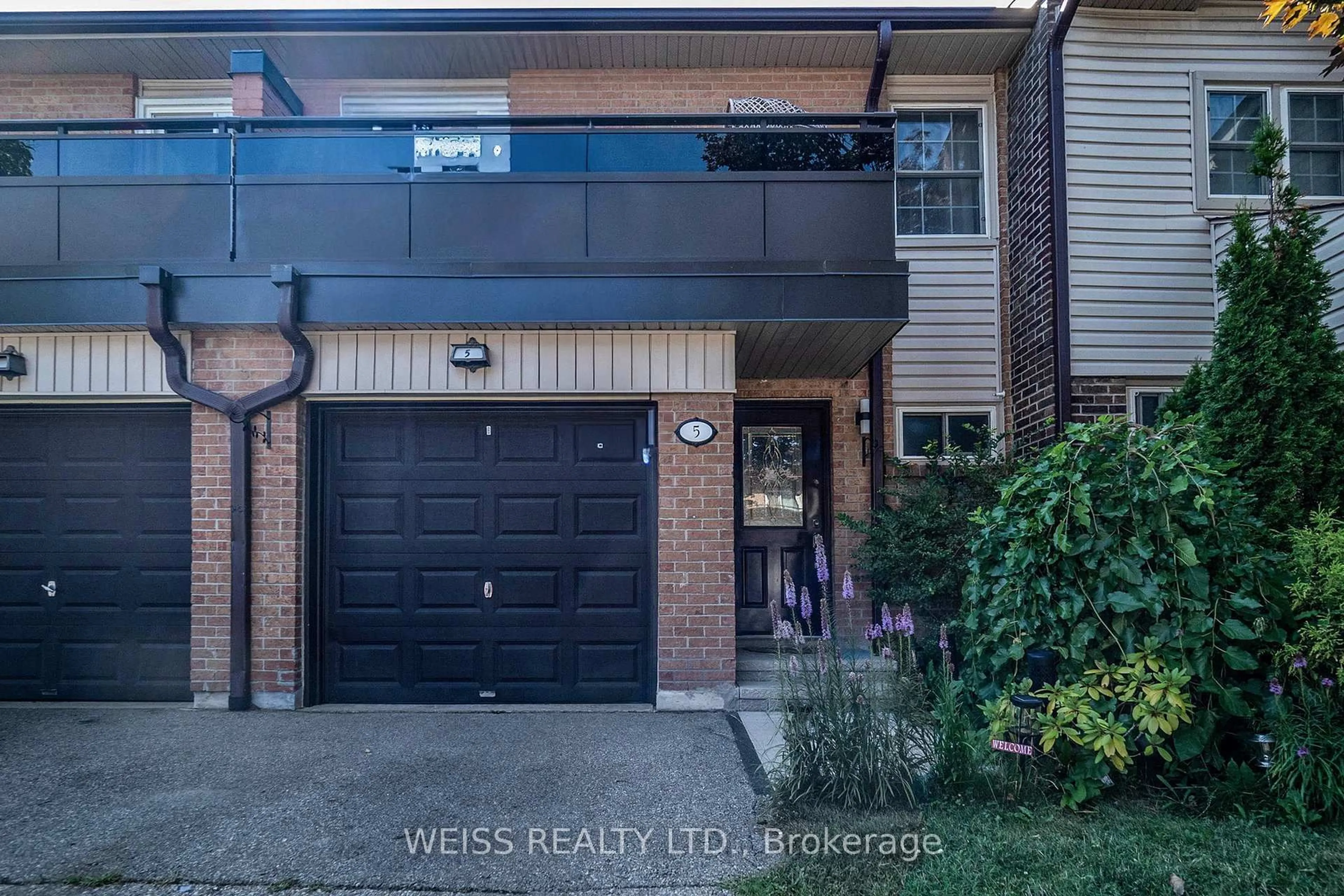 Unknown for 2120 Rathburn Rd #5, Mississauga Ontario L4W 2S8