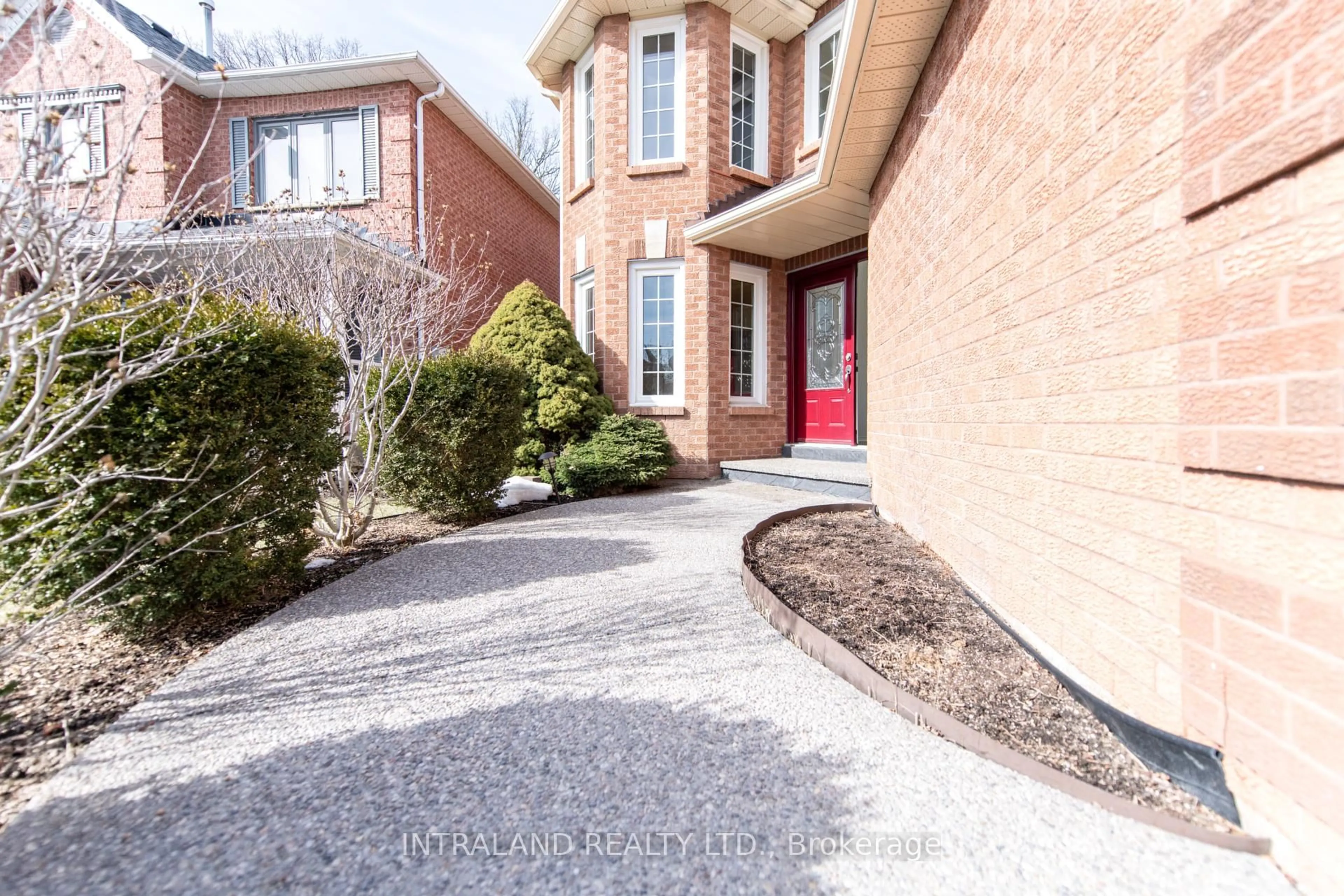 Home with brick exterior material, street for 109 Vivians Cres, Brampton Ontario L6Y 4V4
