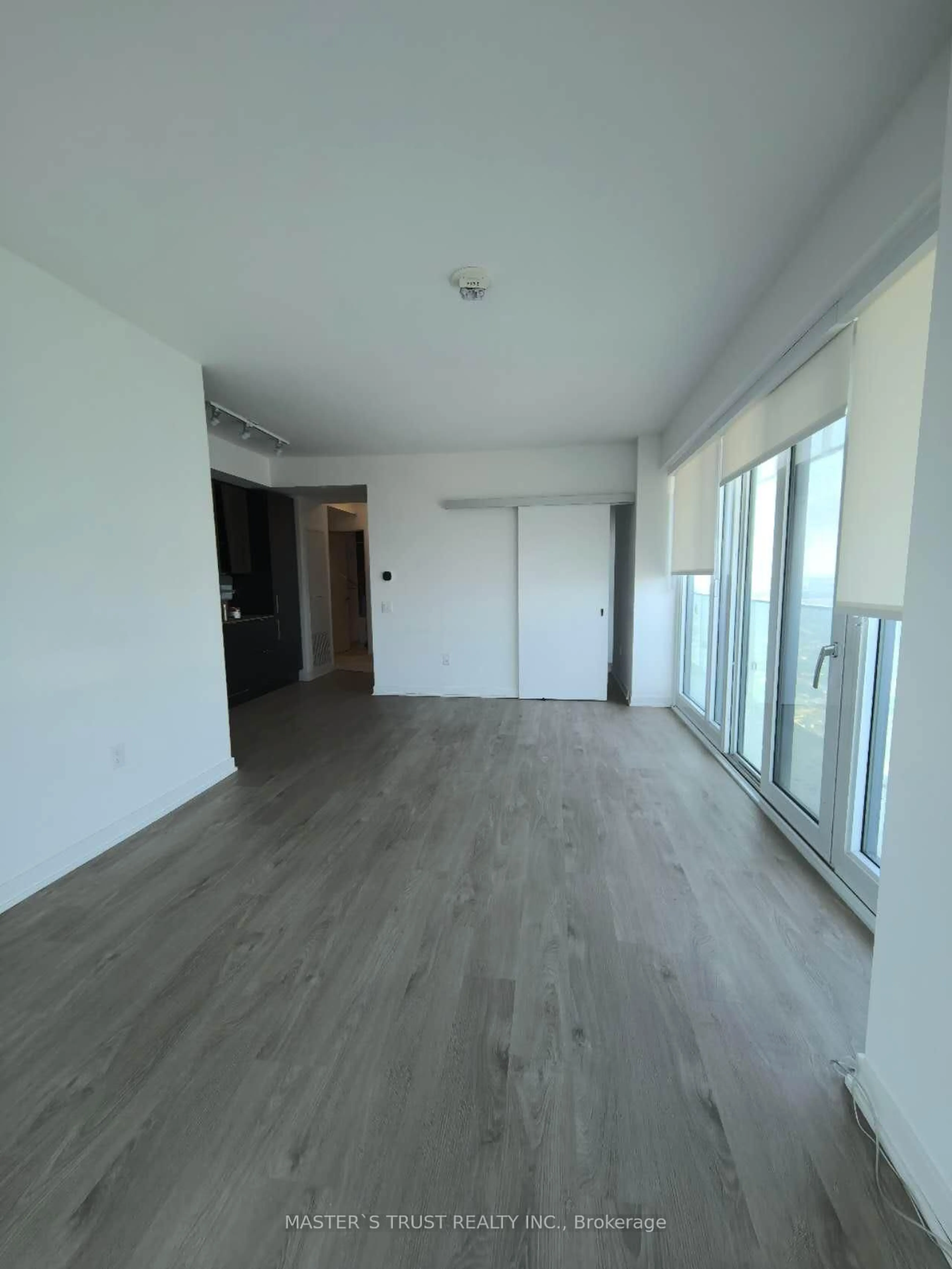 A pic of a room for 3900 Confederation Pkwy #4310, Mississauga Ontario L5B 0M3
