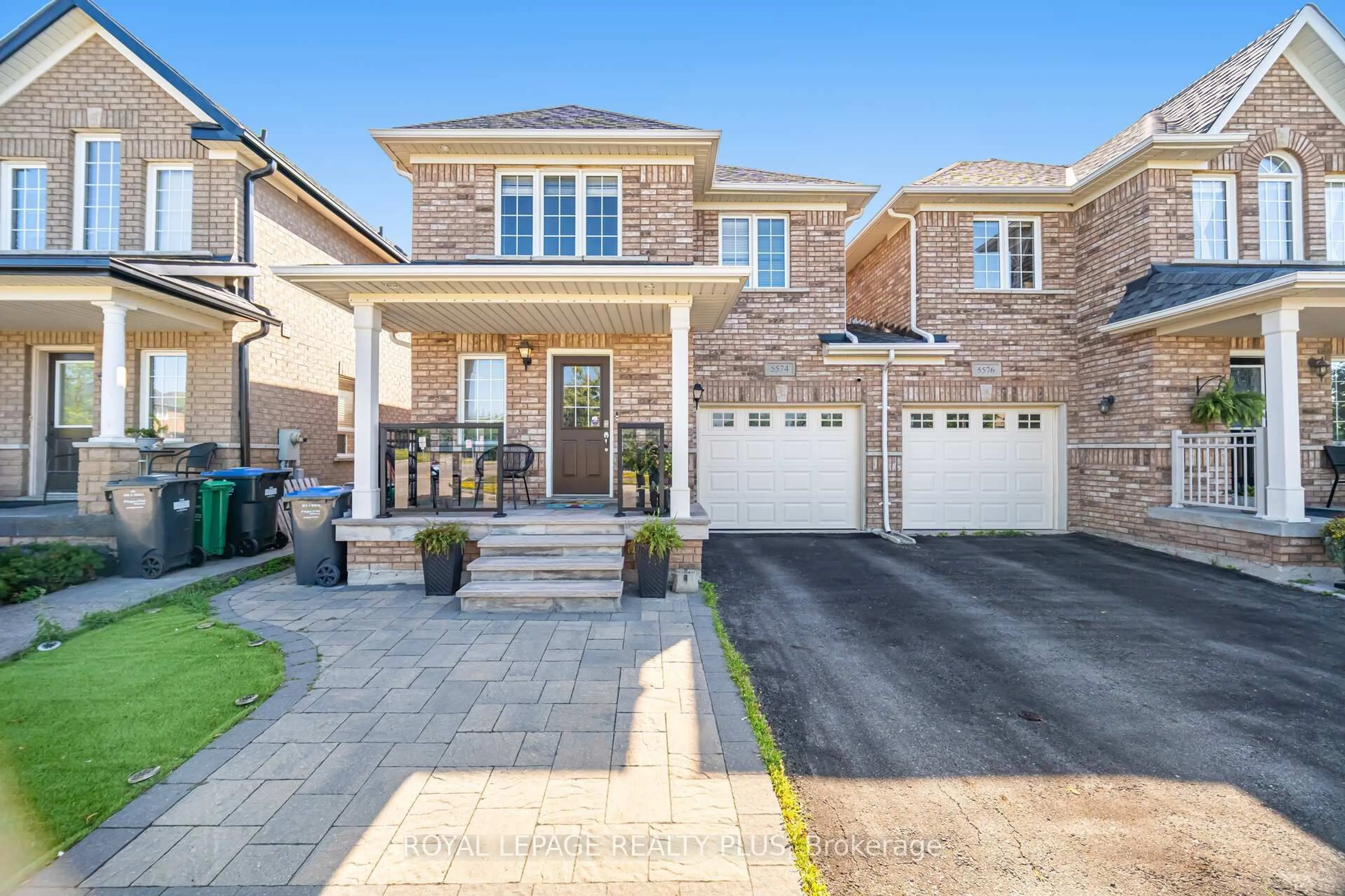 Home with brick exterior material, street for 5574 Freshwater Dr, Mississauga Ontario L5M 7M8