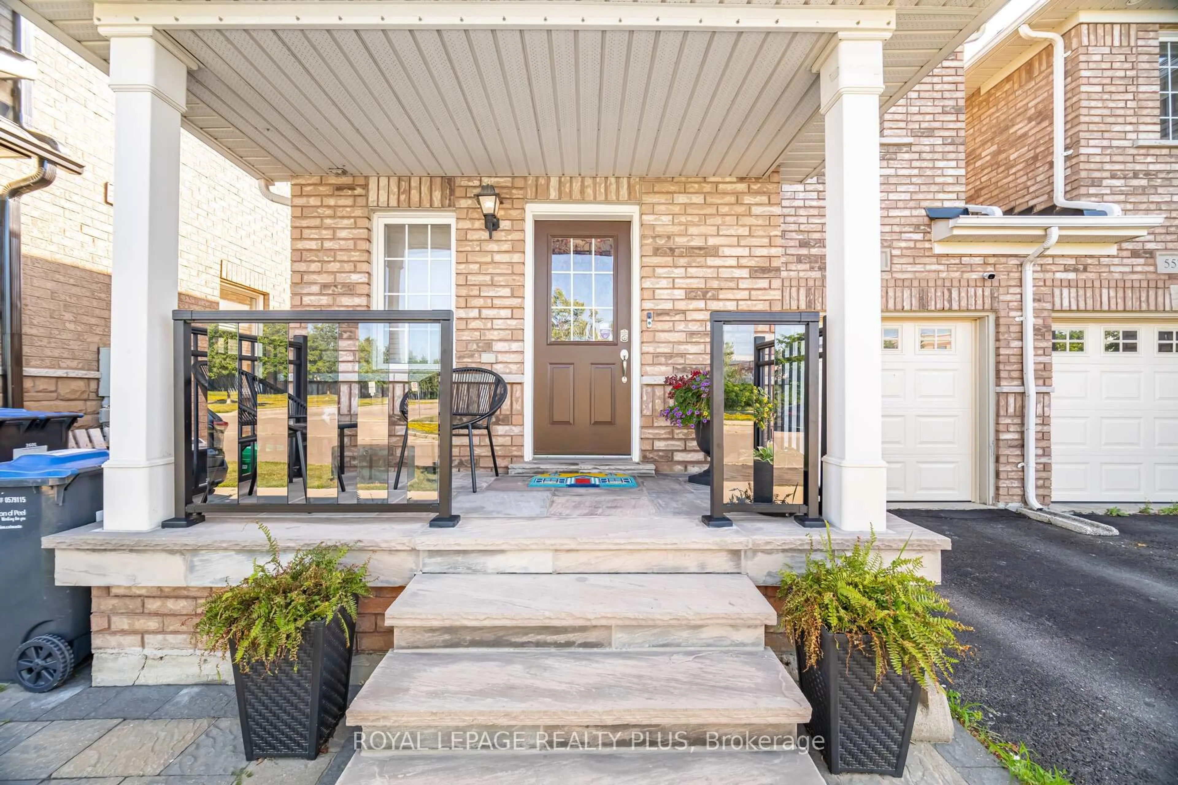 Unknown for 5574 Freshwater Dr, Mississauga Ontario L5M 7M8