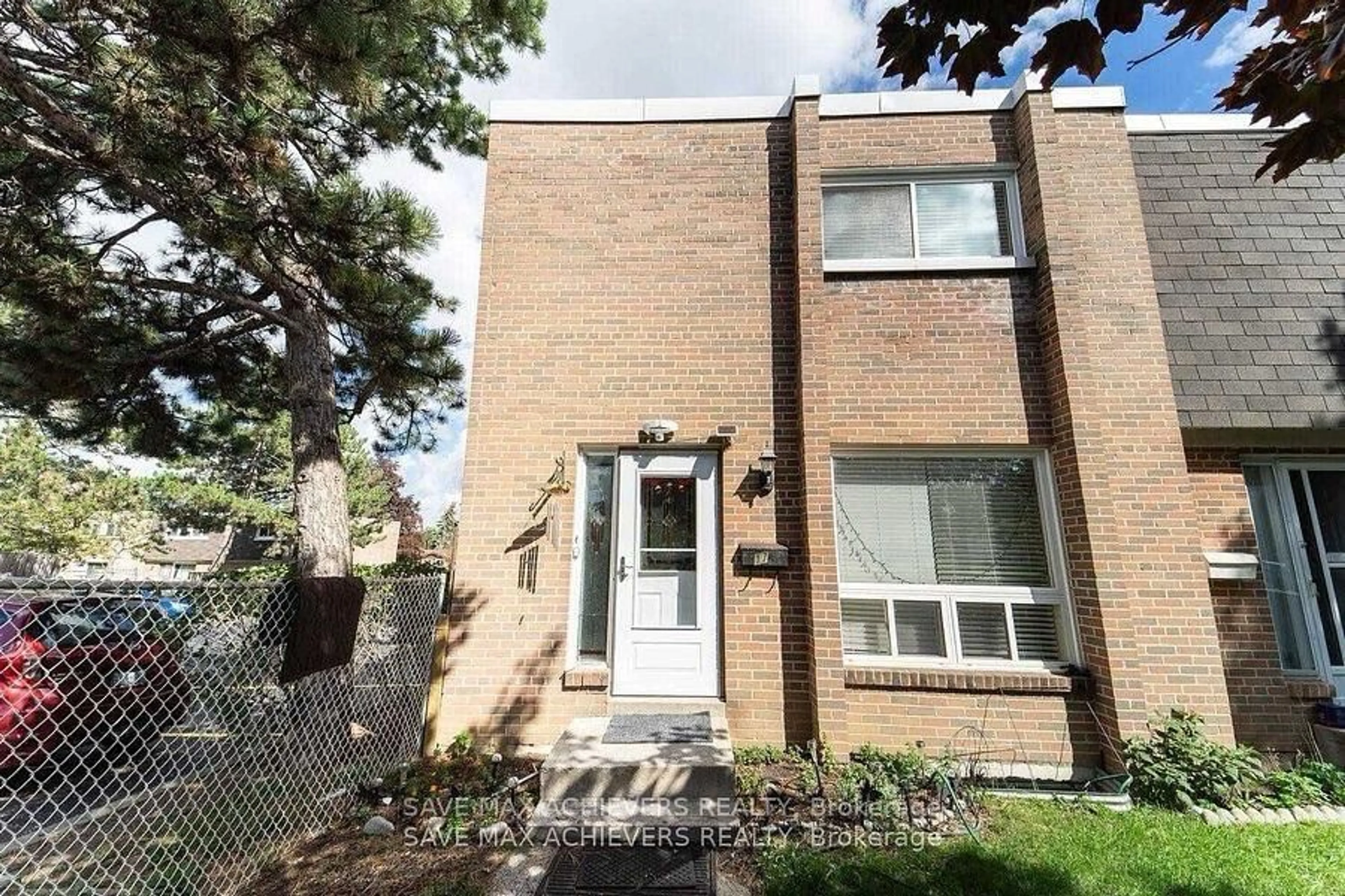 Home with brick exterior material, street for 1720 Albion Rd #17, Toronto Ontario M9V 1C1
