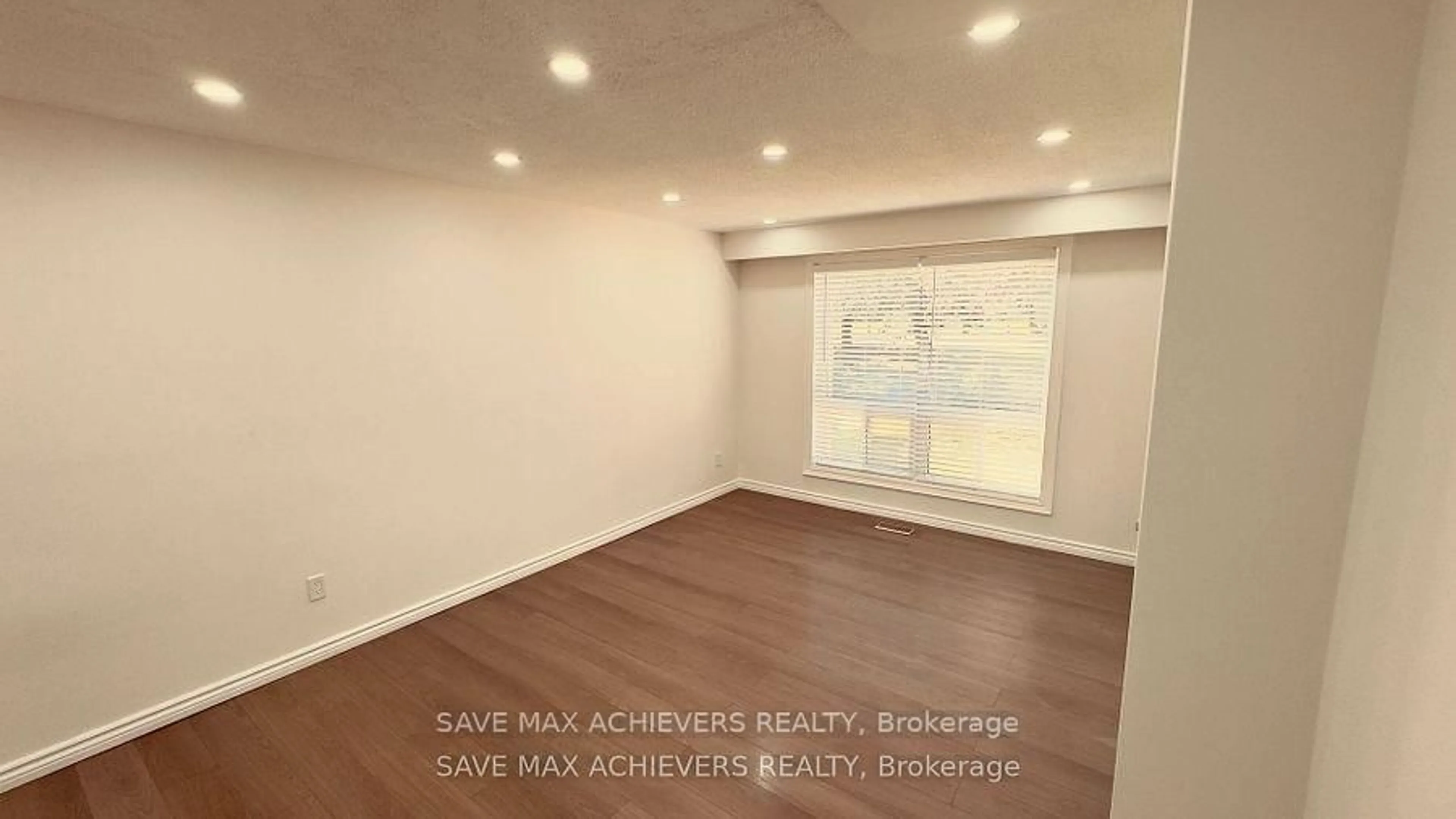 A pic of a room for 1720 Albion Rd #17, Toronto Ontario M9V 1C1