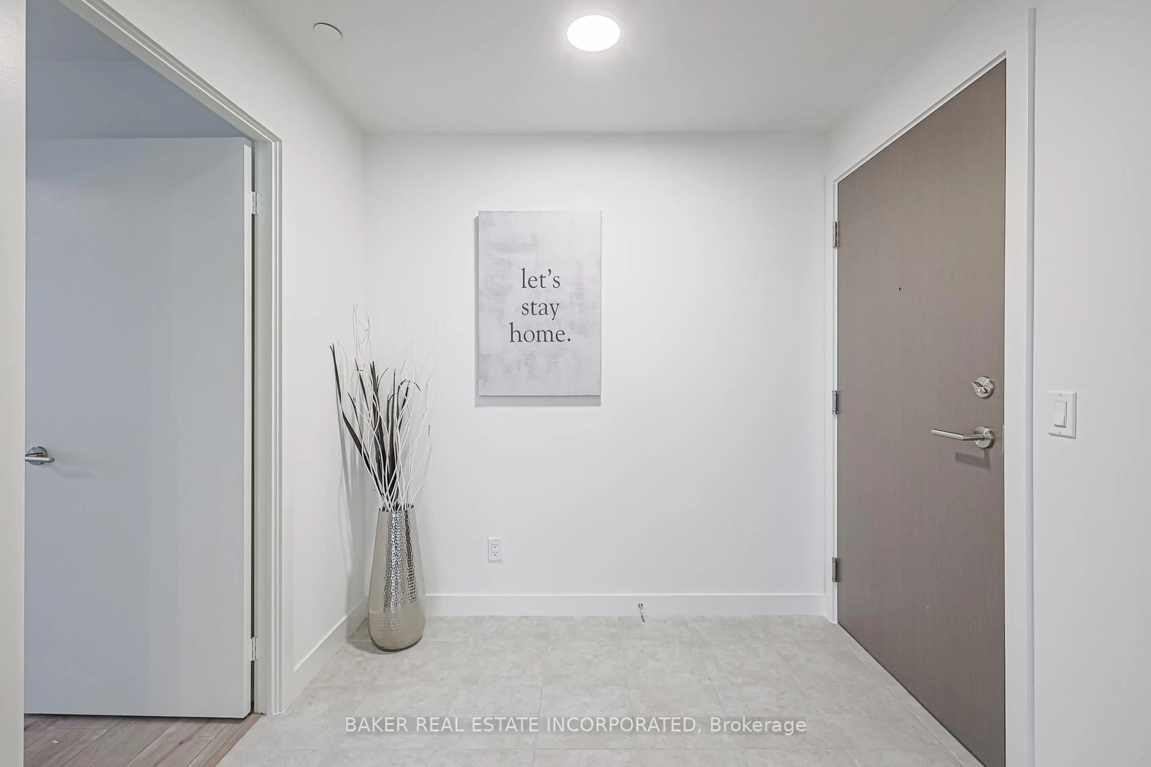 Unknown for 10 Wilby Cres #701, Toronto Ontario M9N 1E5