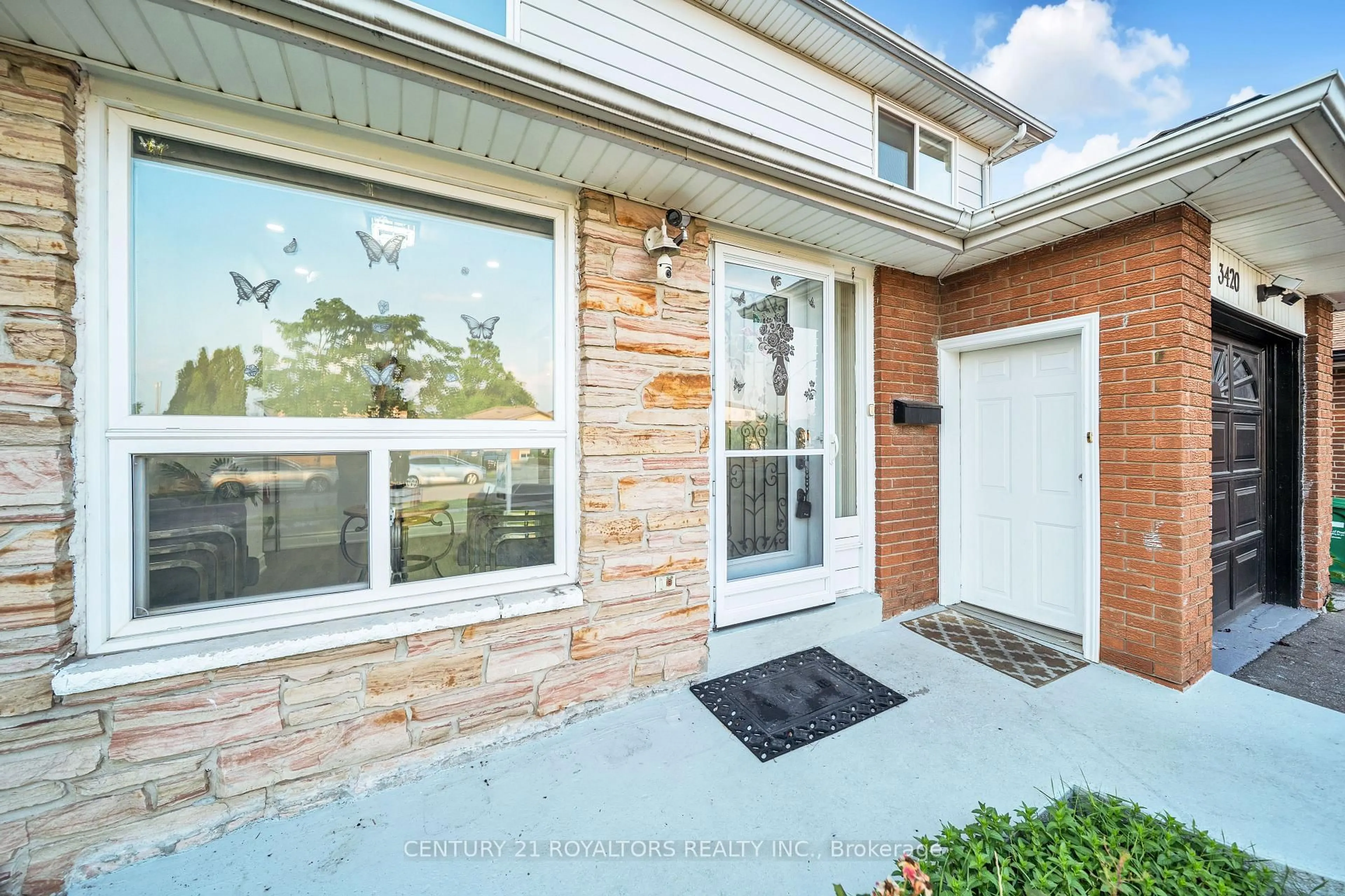 Home with brick exterior material, street for 3420 Monica Dr, Mississauga Ontario L4T 3E7