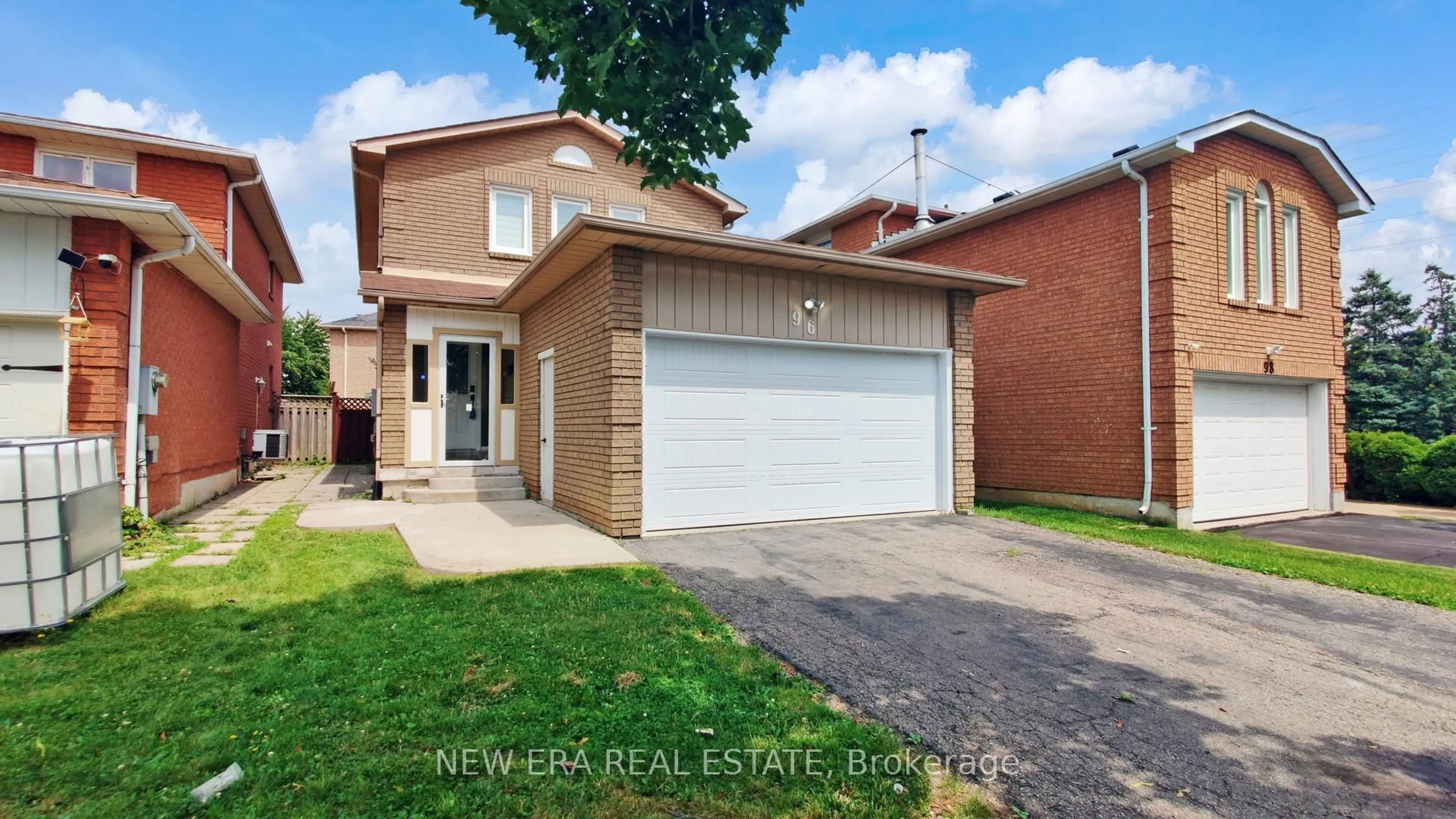 Home with brick exterior material, street for 96 Toba Cres, Brampton Ontario L6Z 4R8