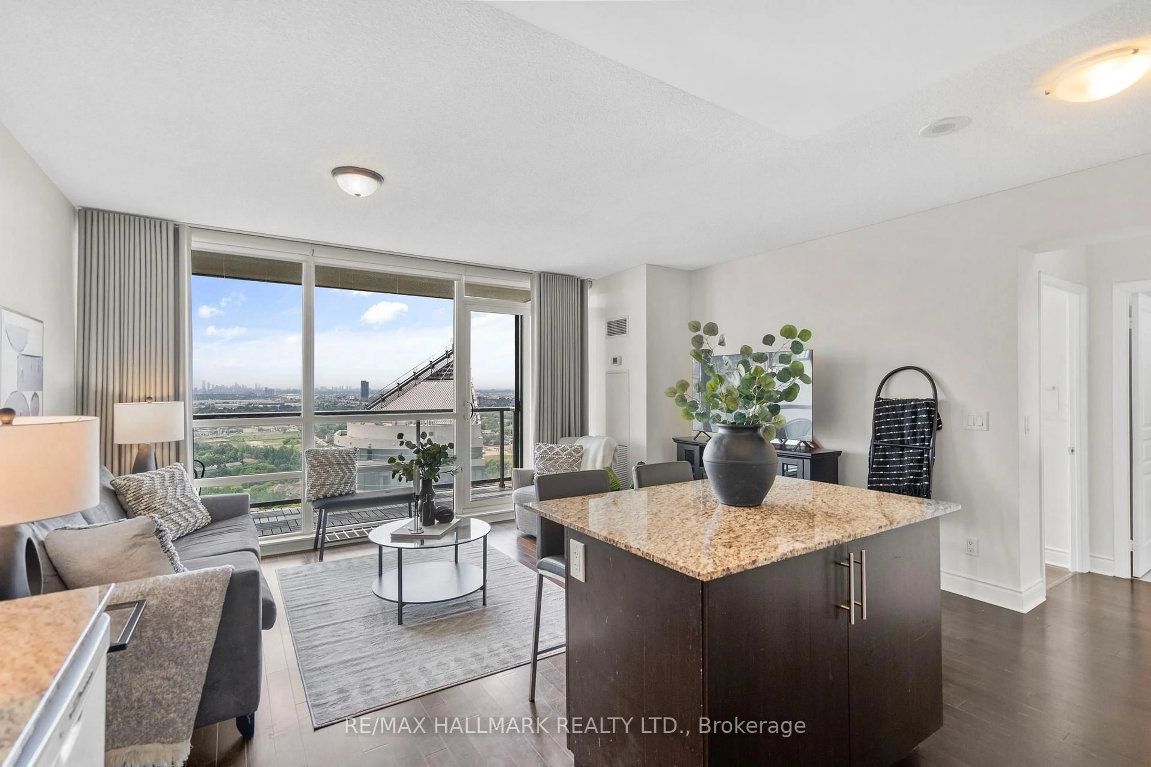 Open concept kitchen, unknown for 2230 Lake Shore Blvd #3303, Toronto Ontario M8V 0B2
