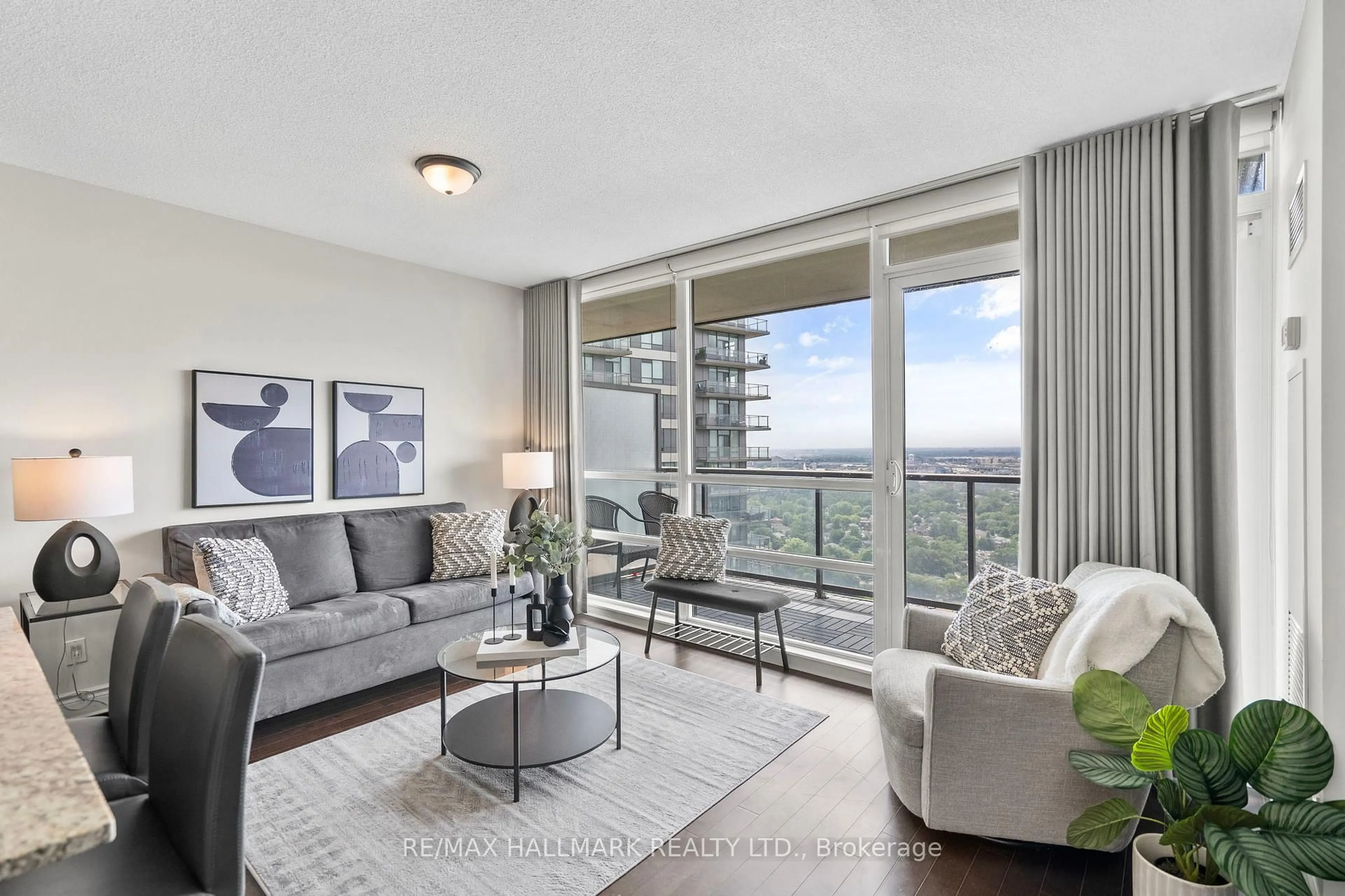 Living room with furniture, unknown for 2230 Lake Shore Blvd #3303, Toronto Ontario M8V 0B2