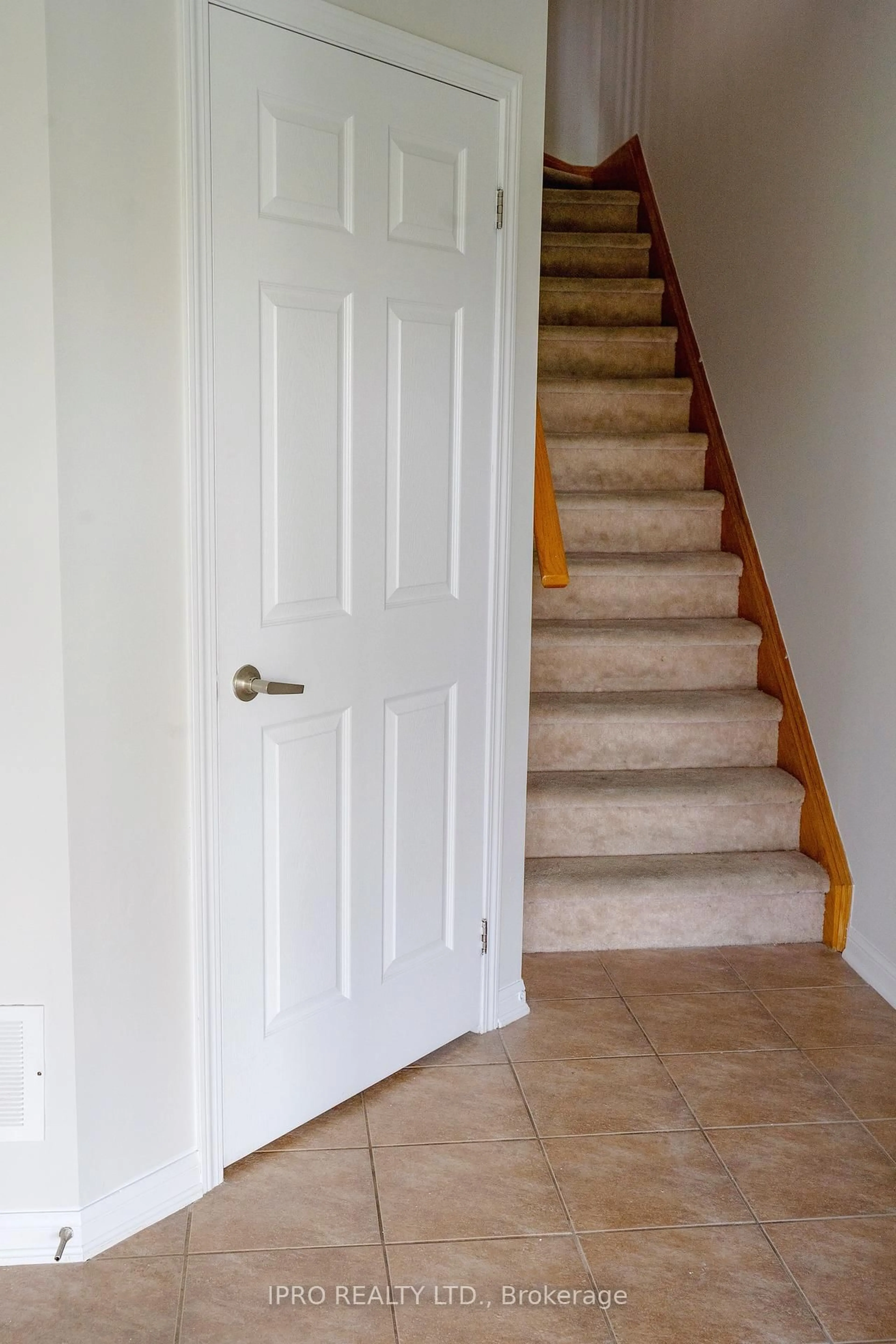 Unknown for 637 Speyer Circ, Milton Ontario L9T 0Y1