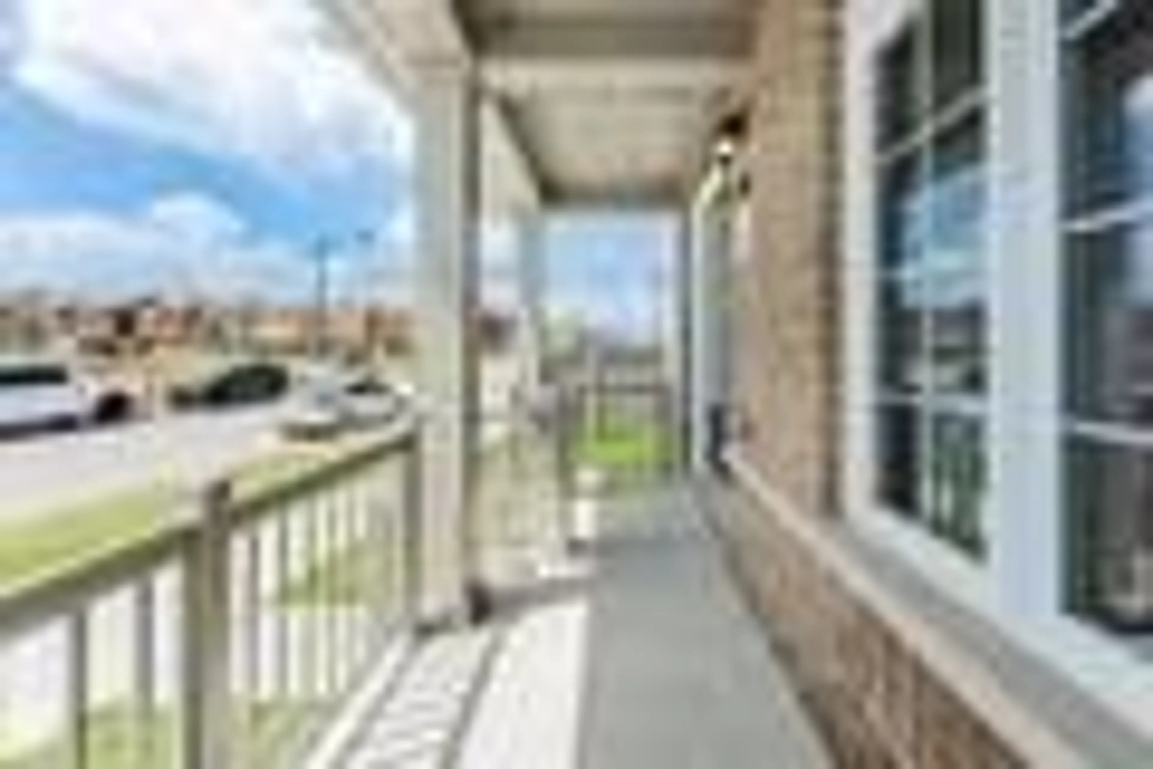 Patio, street for 333 Robert Parkinson Dr, Brampton Ontario L7A 4W5