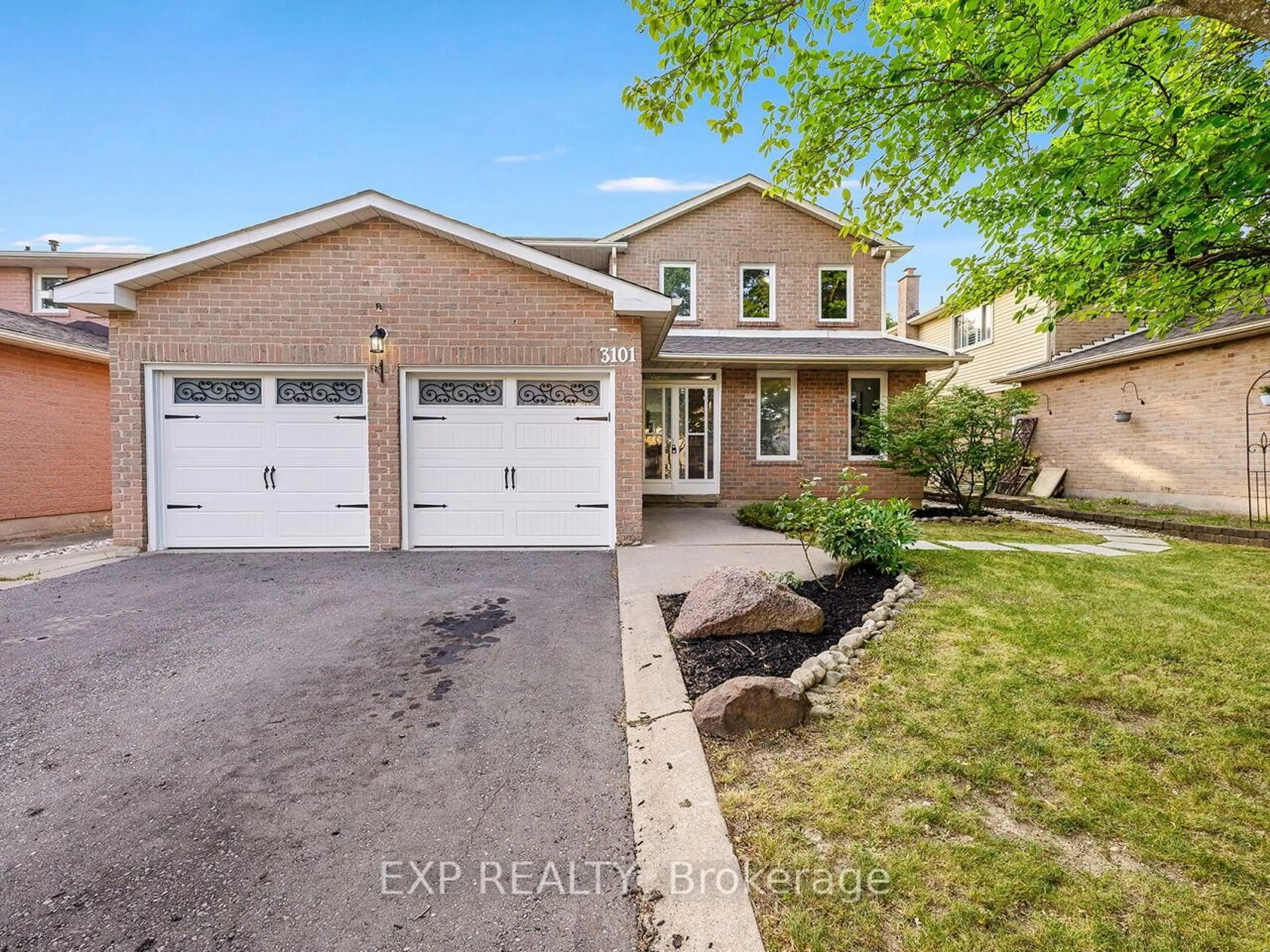 Home with brick exterior material, street for 3101 Tours Rd, Mississauga Ontario L5N 3H9