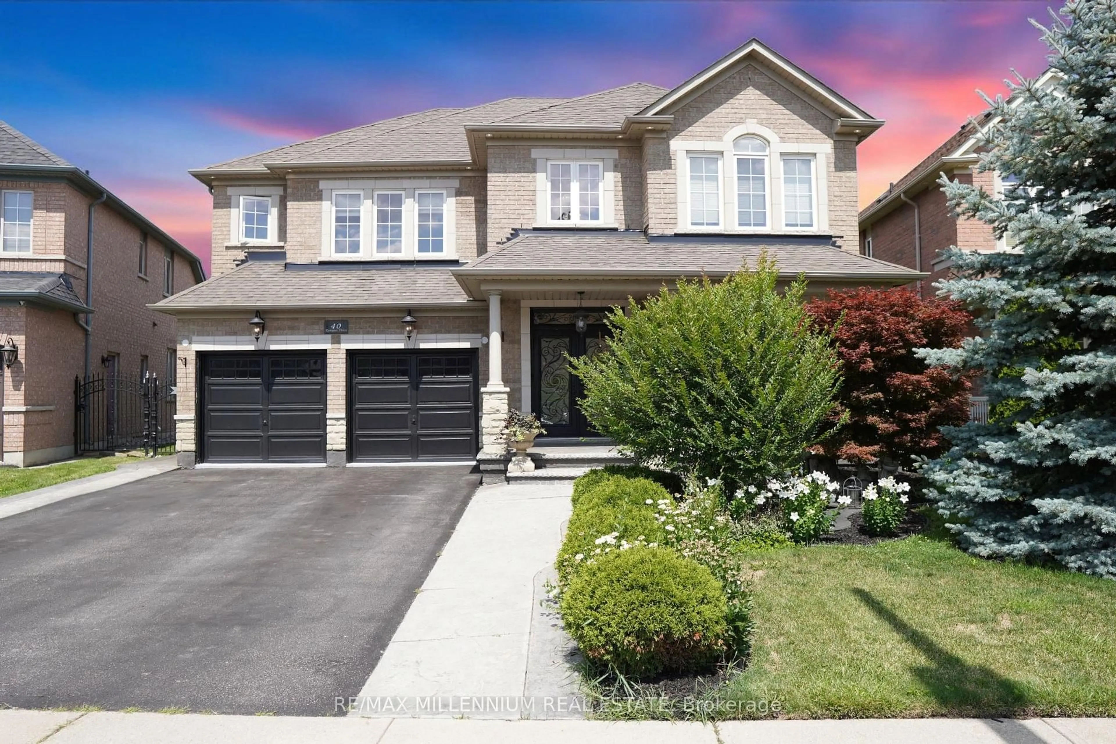 Home with brick exterior material, street for 40 Rampart Dr, Brampton Ontario L6P 2Z1