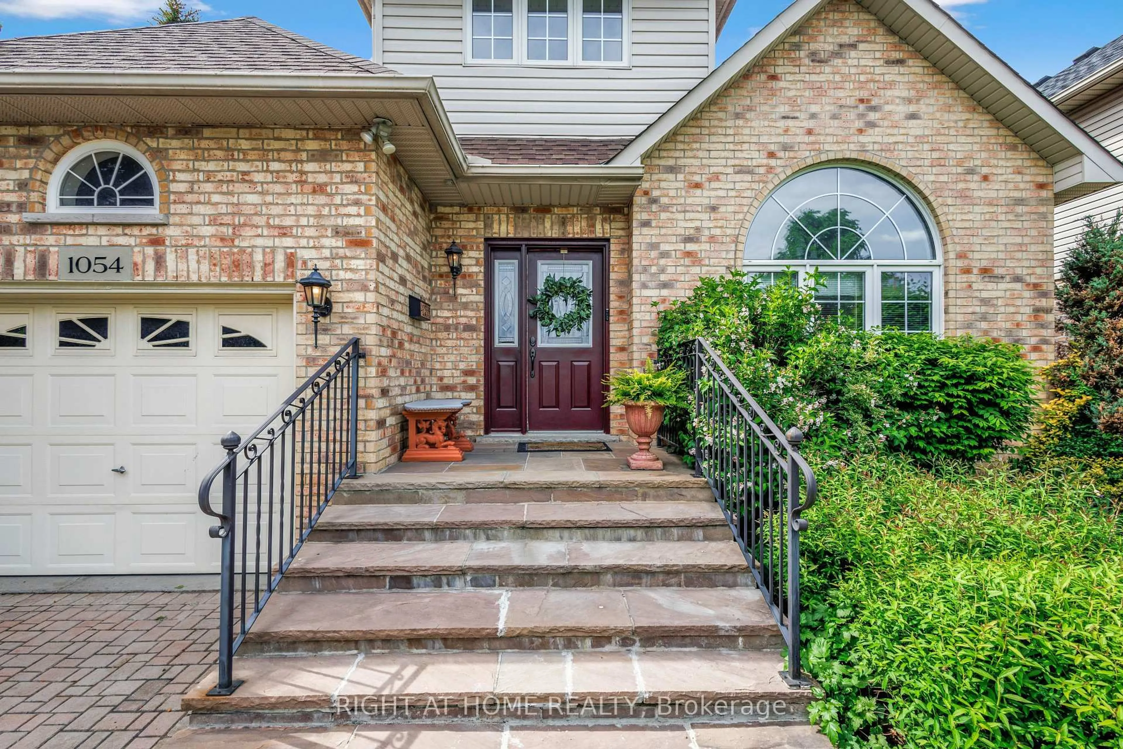 Home with brick exterior material, street for 1054 Augustus Dr, Burlington Ontario L7S 2L1