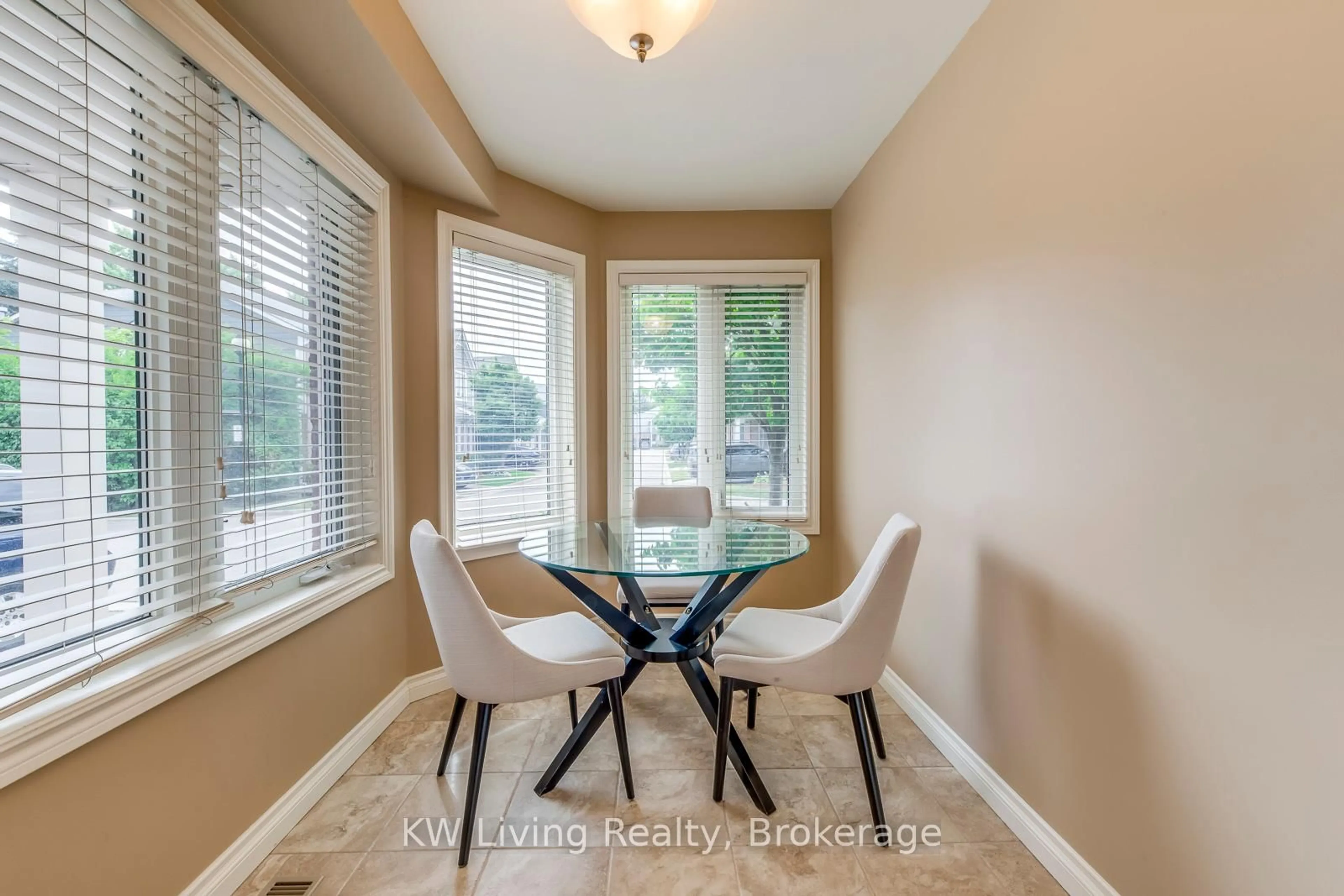 Dining room, unknown for 2205 South Millway #39, Mississauga Ontario L5L 3T2
