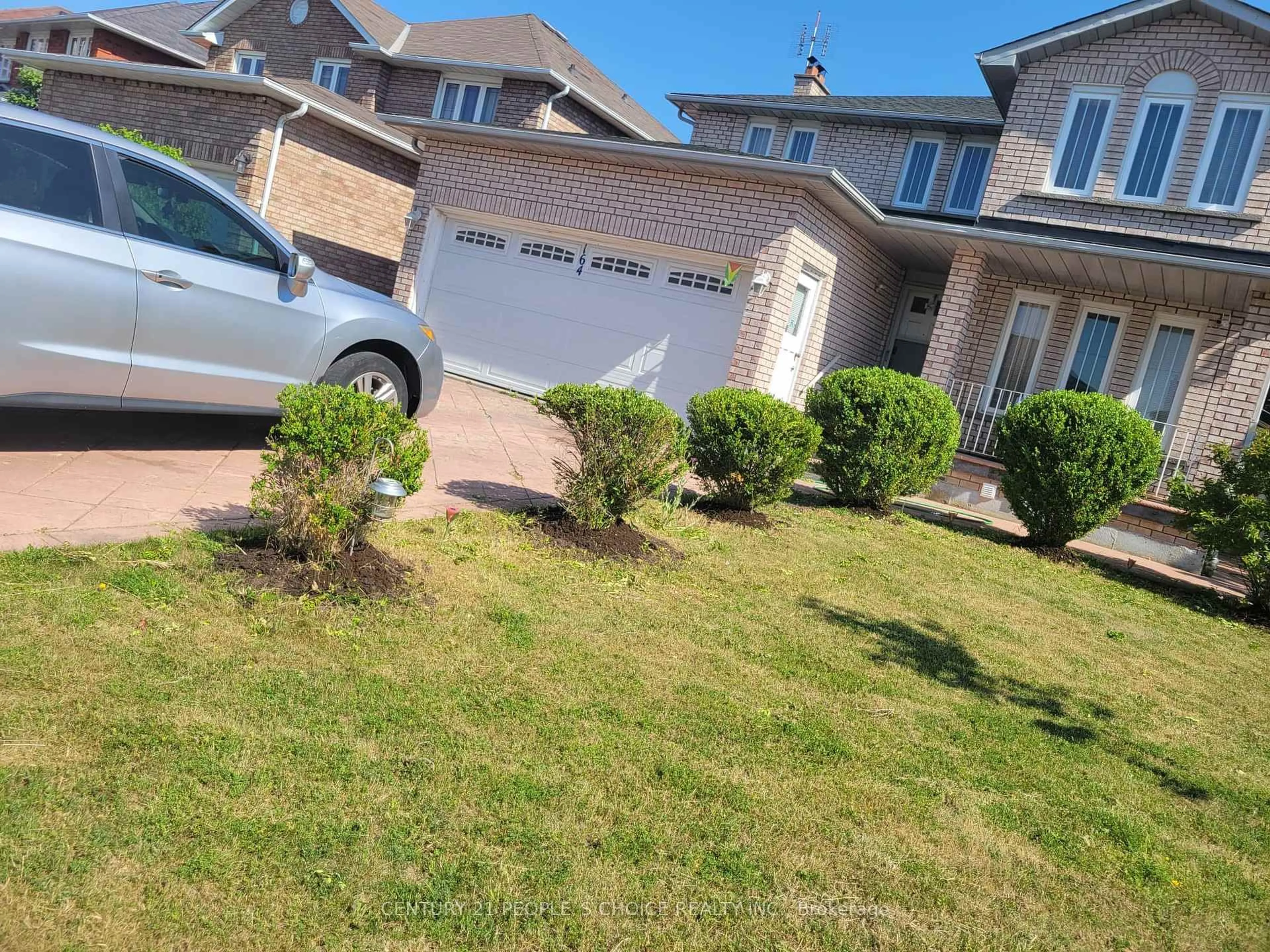A pic from outside/outdoor area/front of a property/back of a property/a pic from drone, street for 164 Cinrickbar Dr, Toronto Ontario M9W 6W9