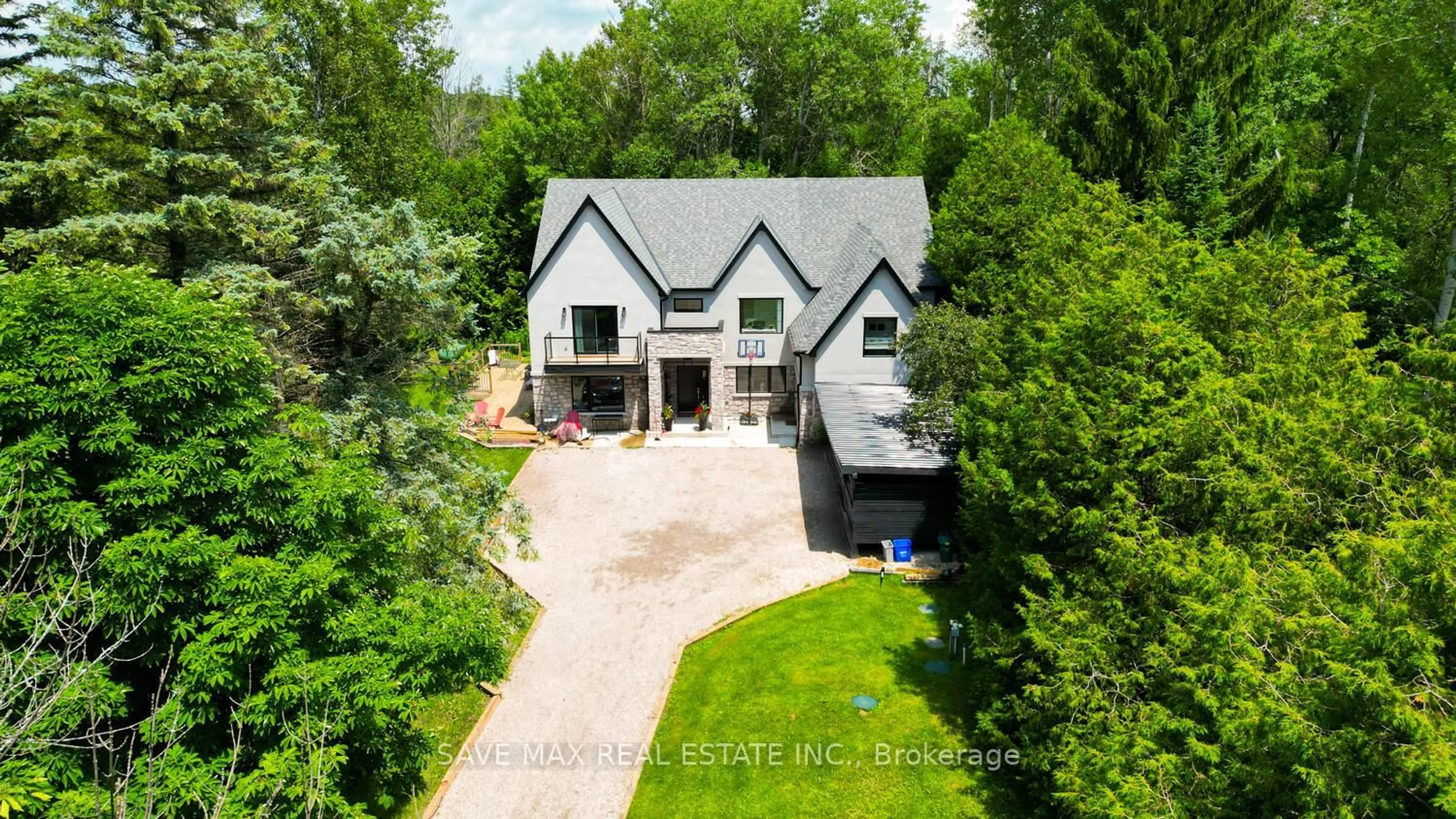 A pic from outside/outdoor area/front of a property/back of a property/a pic from drone, street for 8767 Twiss Rd, Milton Ontario L0P 1B0