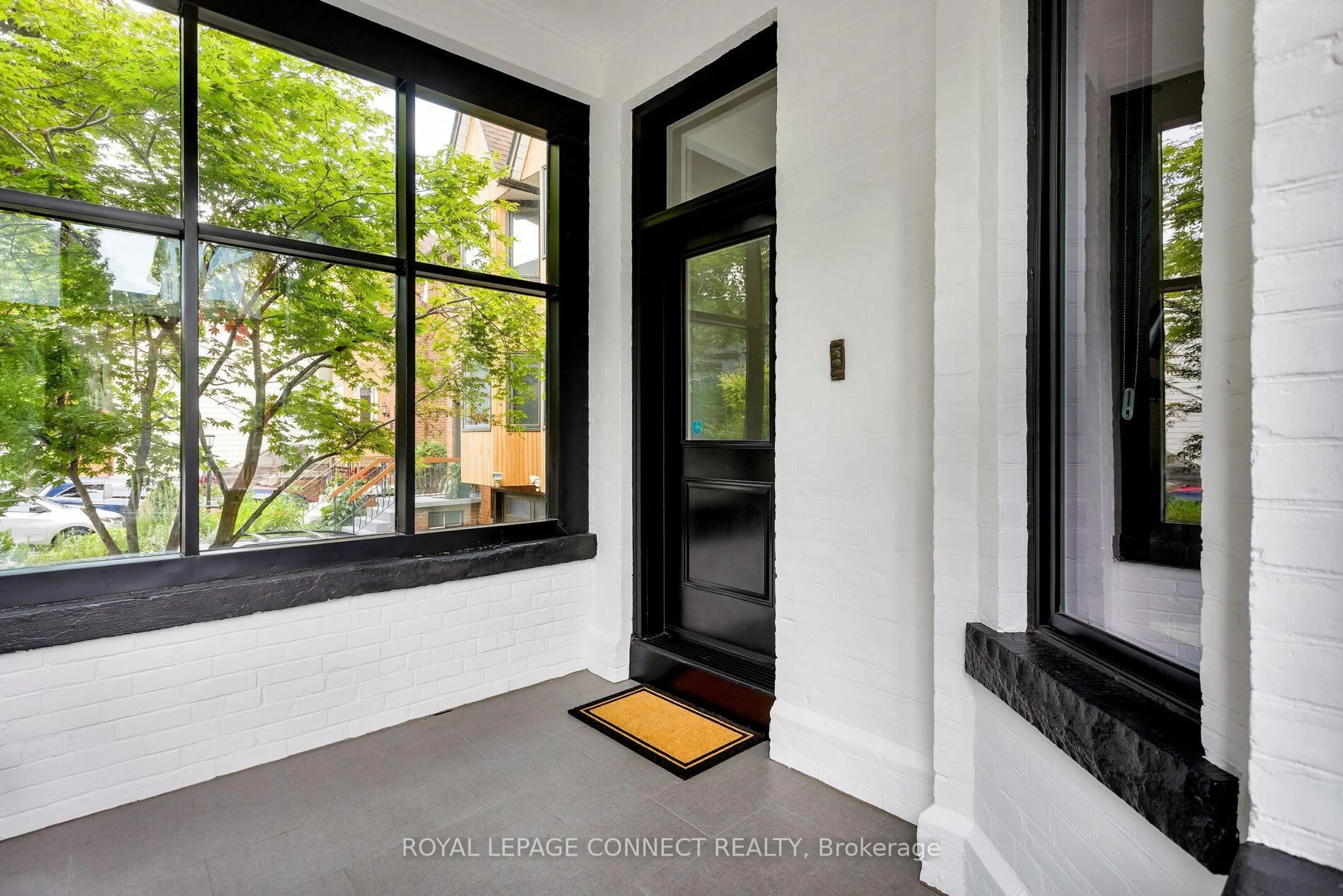 Indoor entryway for 59 Fuller Ave, Toronto Ontario M6R 2C4