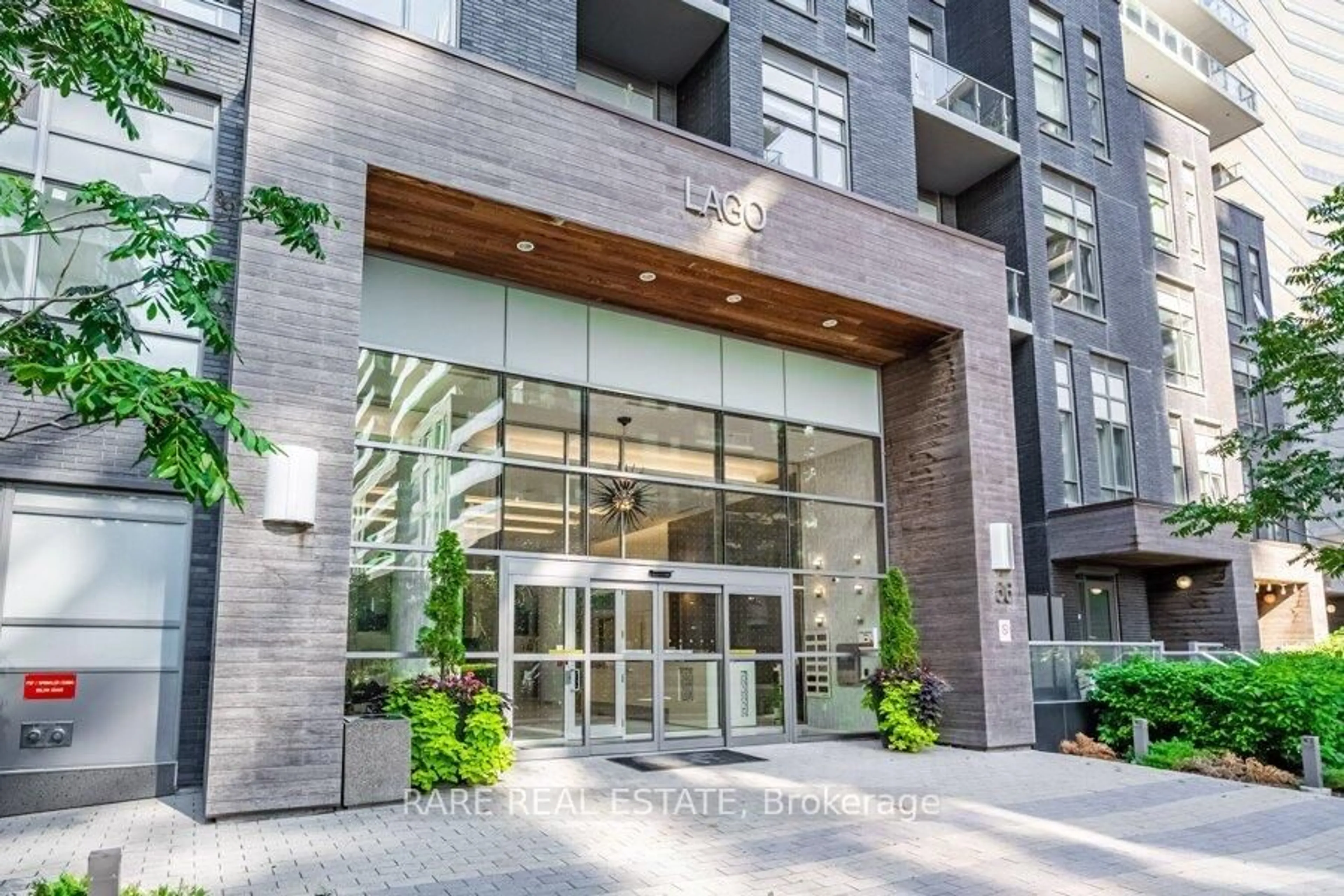 Indoor foyer for 56 Annie Craig Dr #2404, Toronto Ontario M8V 0C8