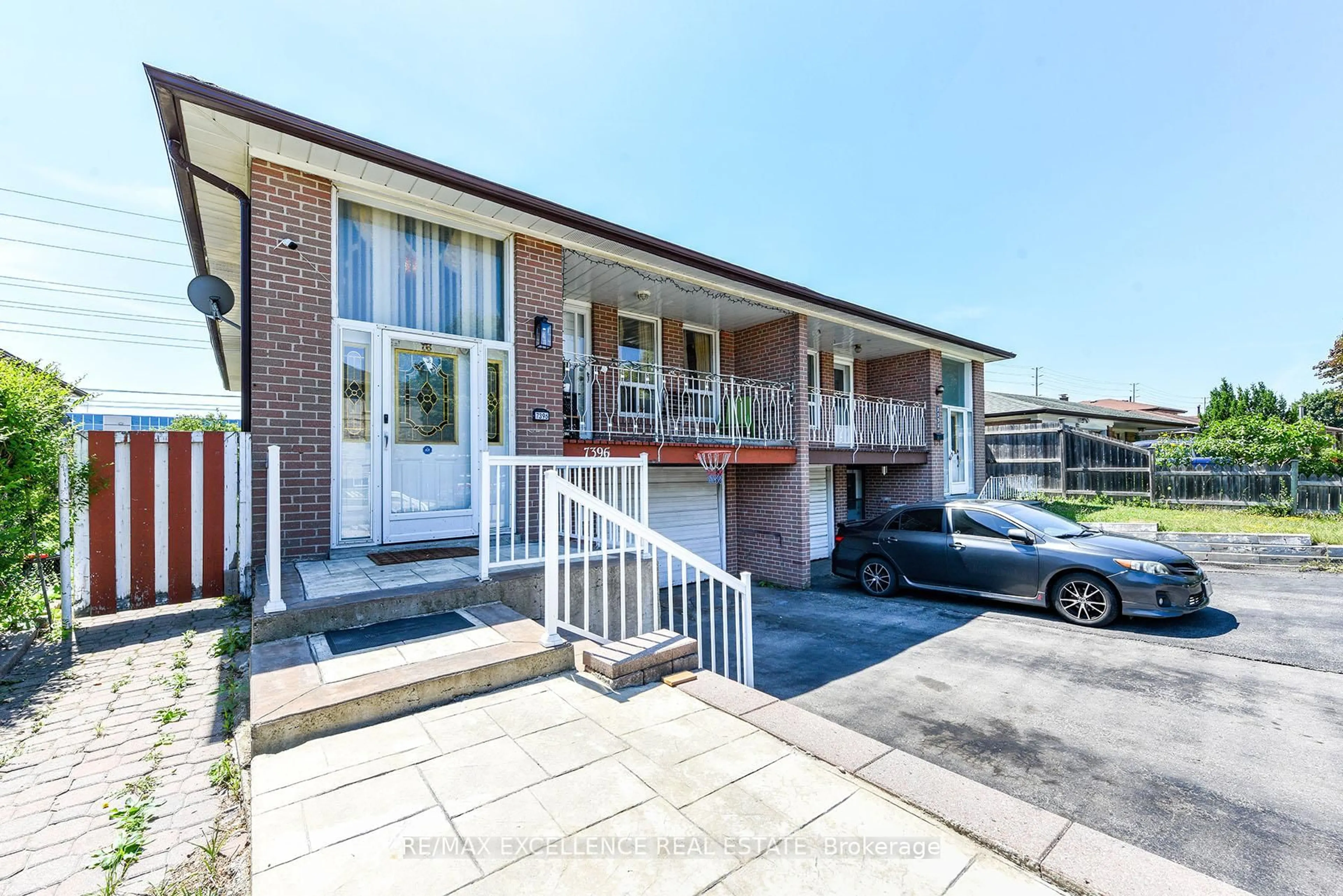 Unknown for 7396 Sills Rd, Mississauga Ontario L4T 2K1