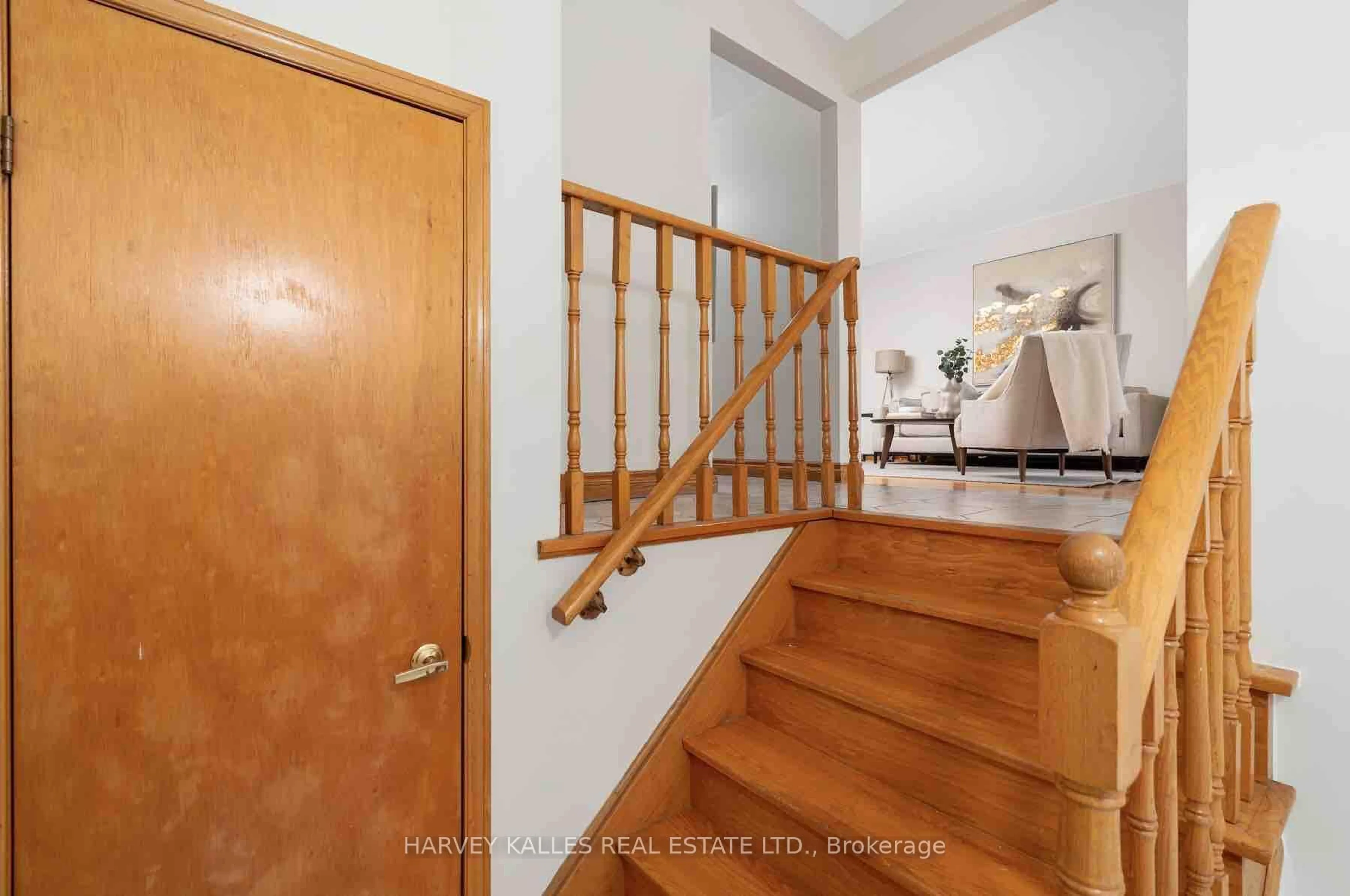 Unknown for 83 Clubhouse Crt, Toronto Ontario M3L 2L7