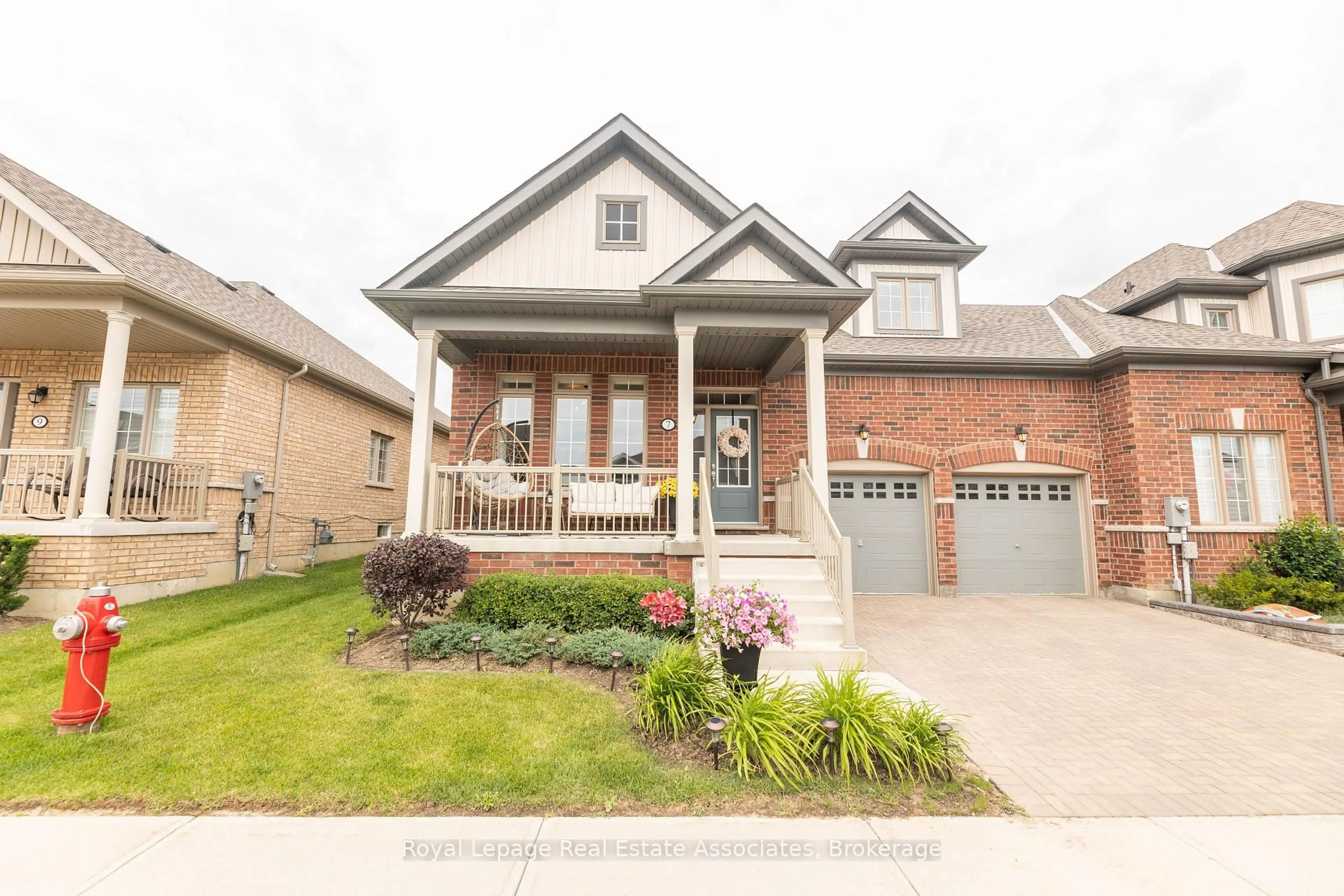 Home with brick exterior material, street for 7 Overlea Dr, Brampton Ontario L6R 4B5