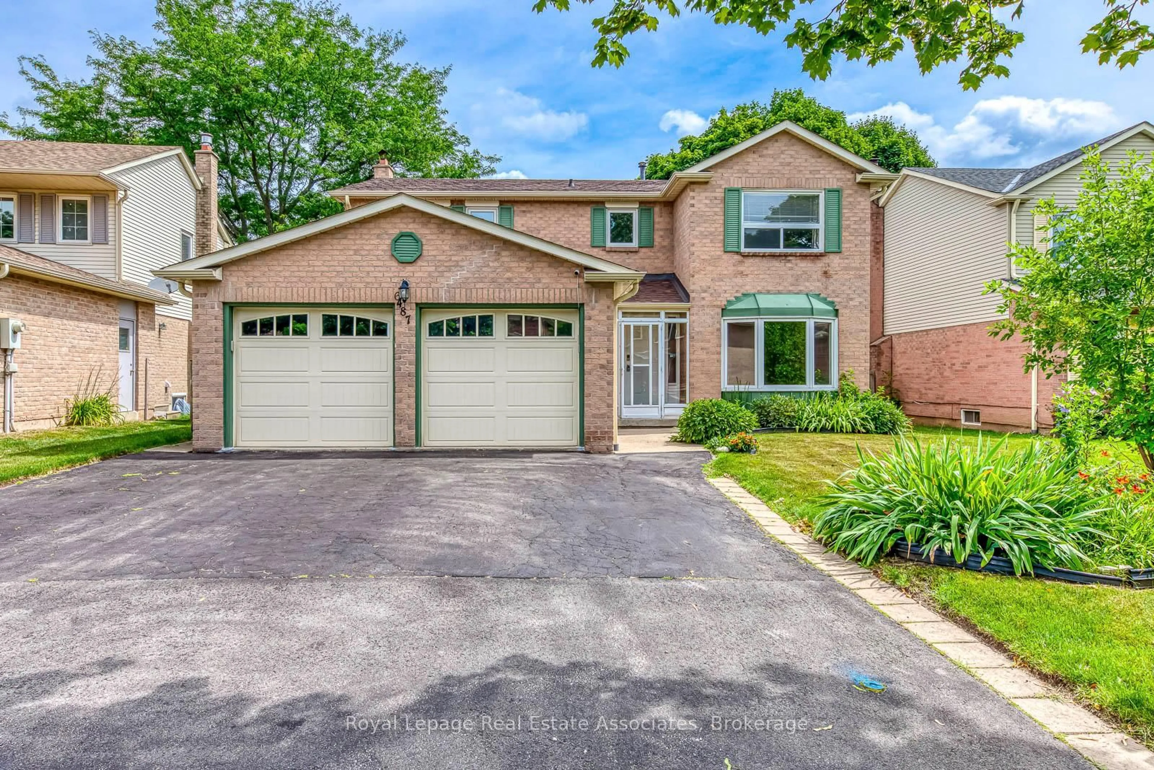 Home with brick exterior material, street for 6487 Miller's Grve, Mississauga Ontario L5N 3E5