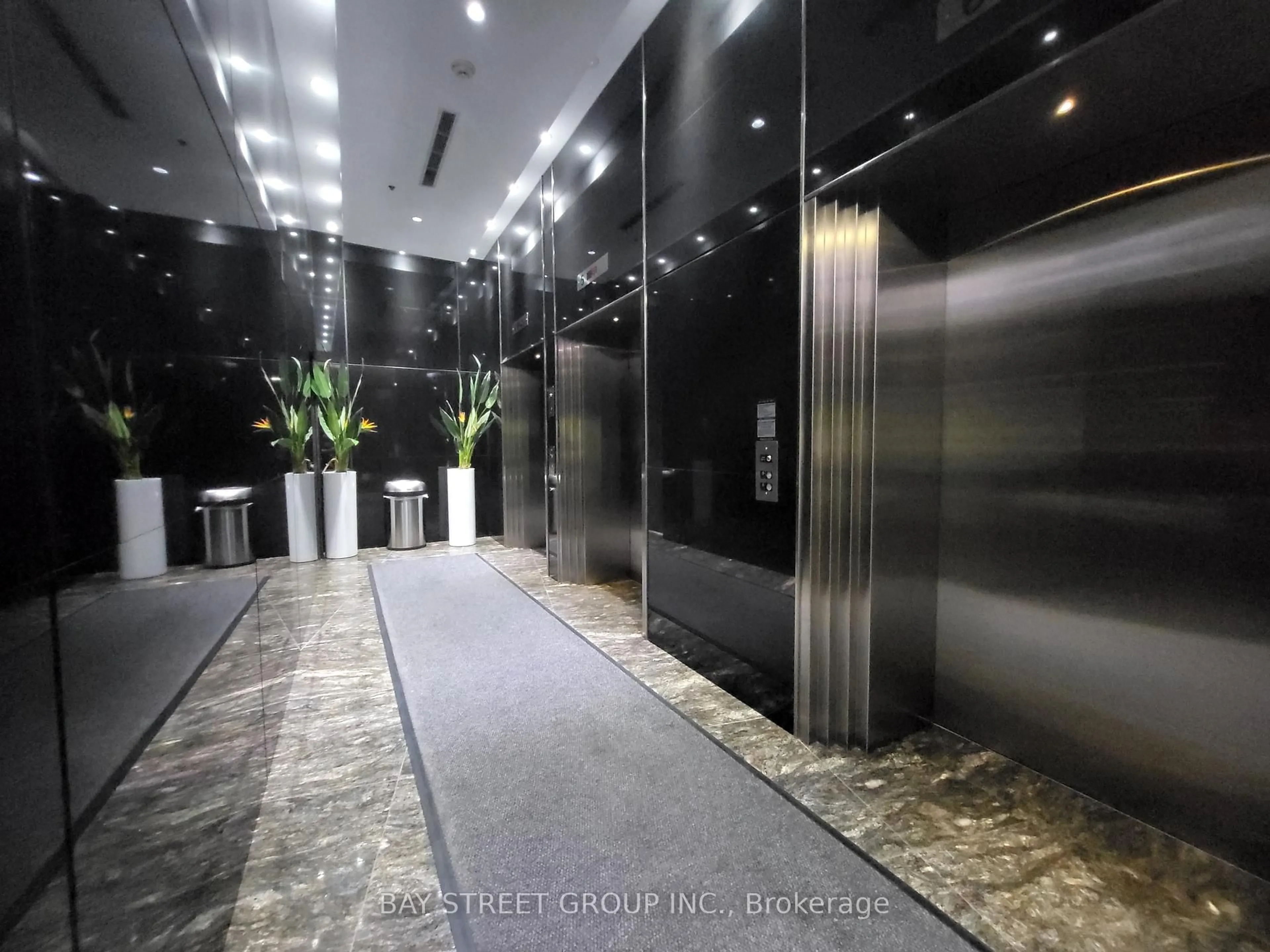 Indoor foyer for 50 Absolute Ave #3608, Mississauga Ontario L4Z 0A8