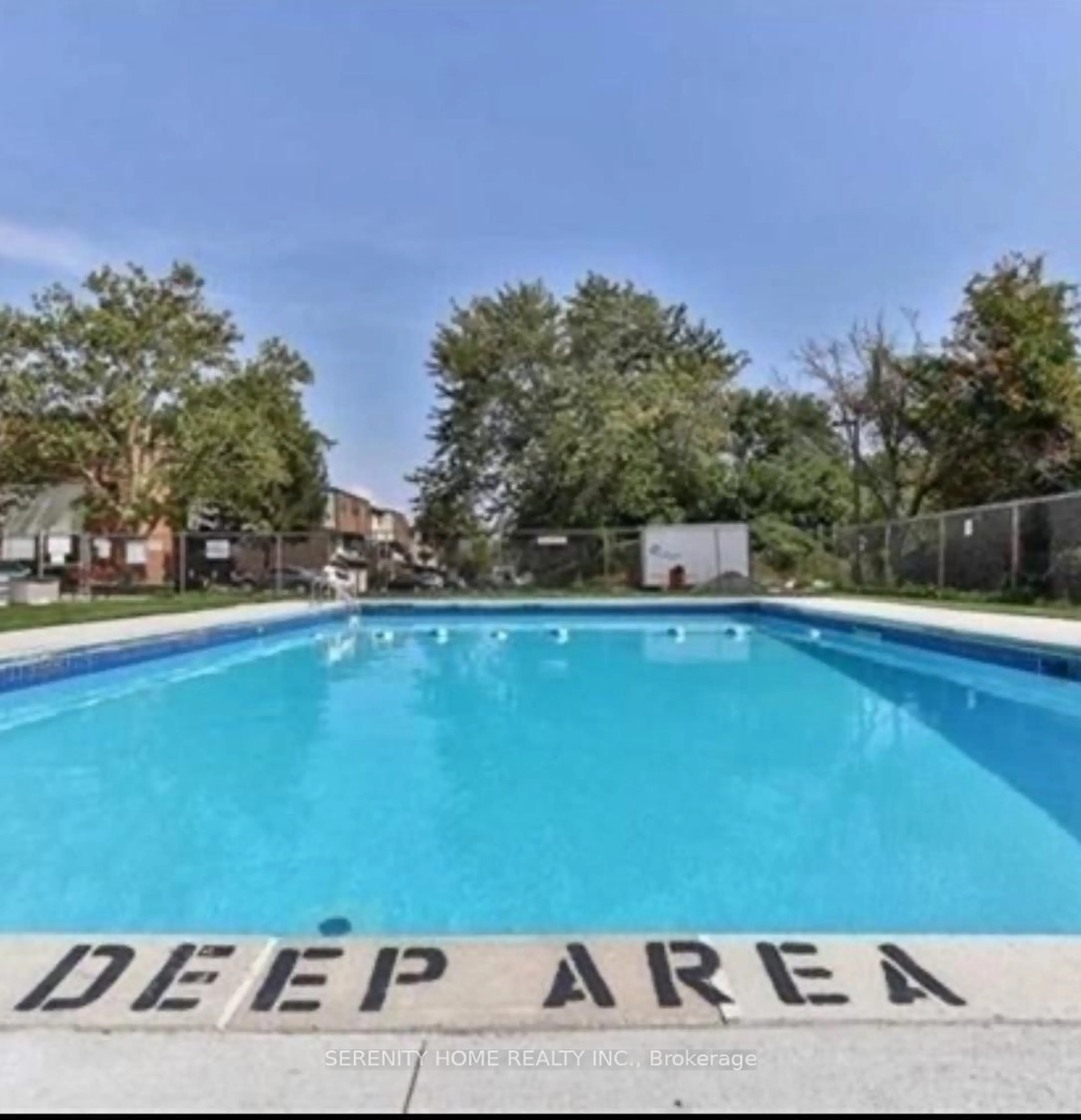 Pool for 180 Mississauga Valley Blvd #181, Mississauga Ontario L5A 3M2
