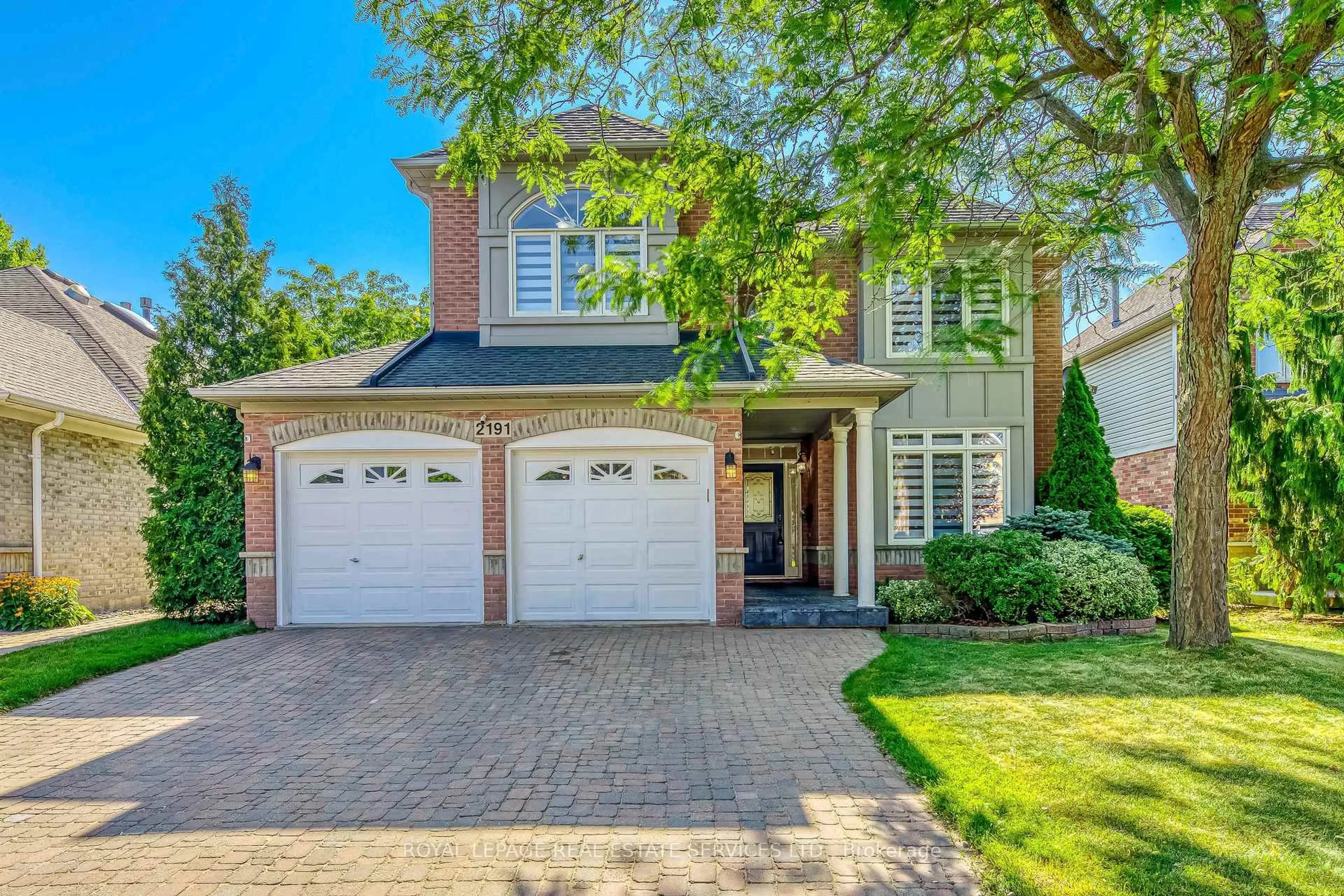 Home with brick exterior material, street for 2191 Turnberry Rd, Burlington Ontario L7M 4P9