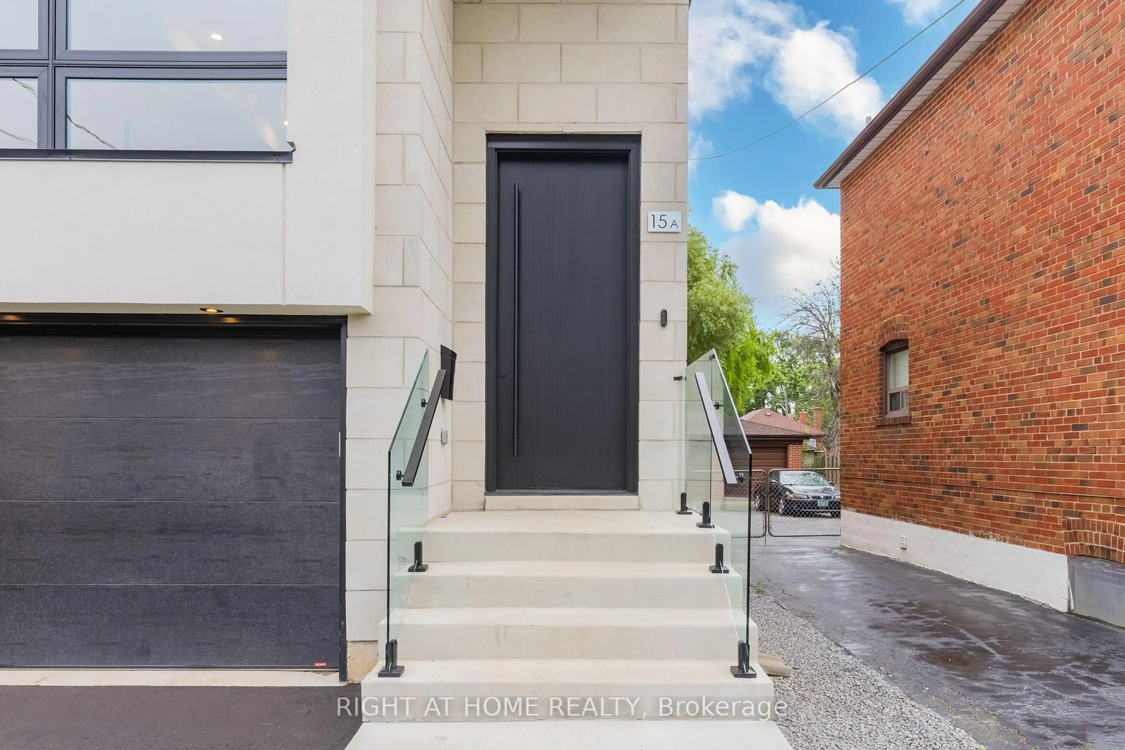 Unknown for 15A ROSEMEADE Ave, Toronto Ontario M8Y 3A2