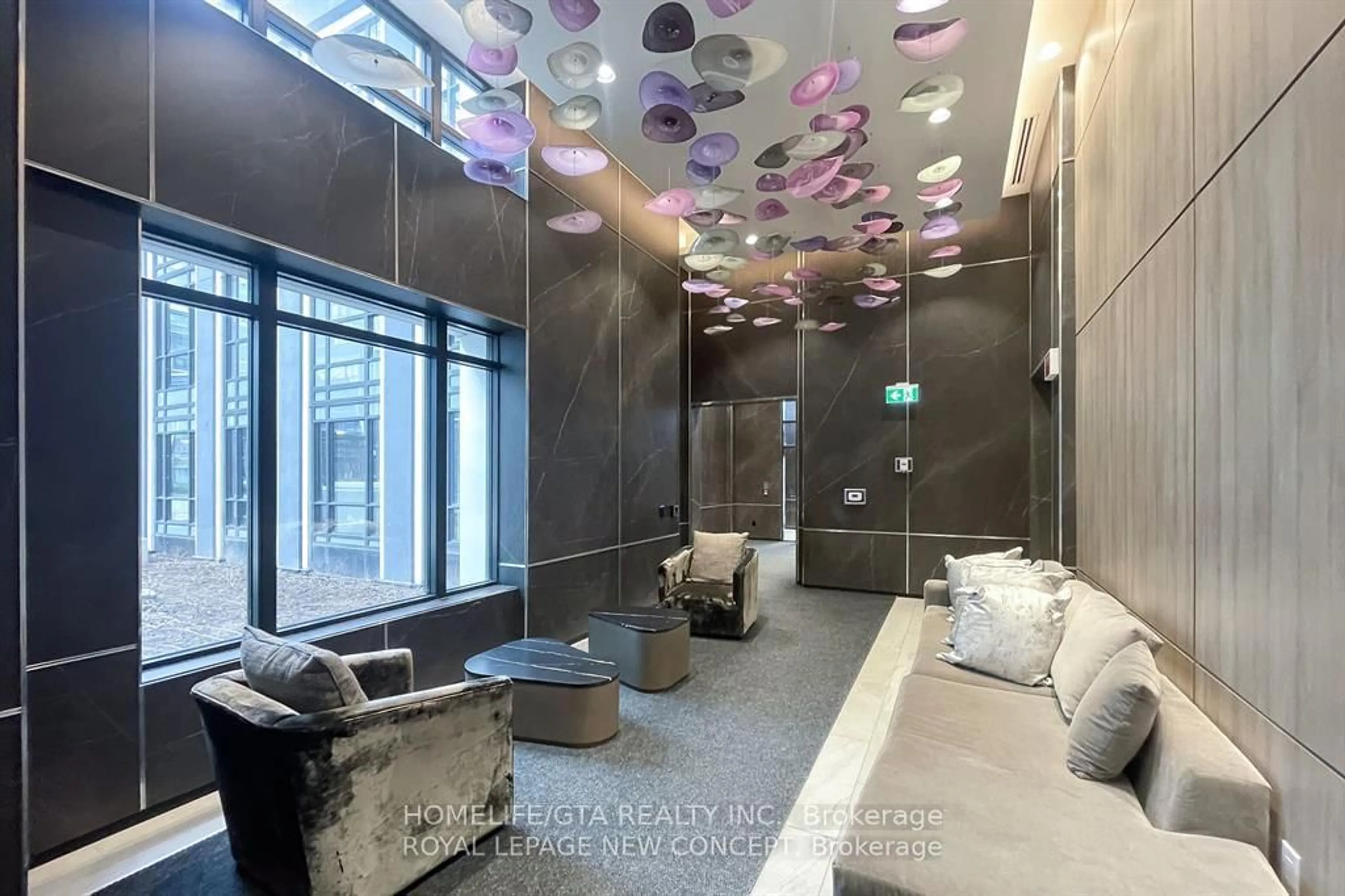 Indoor foyer for 5 Mabelle Ave #329, Toronto Ontario M9A 0C8