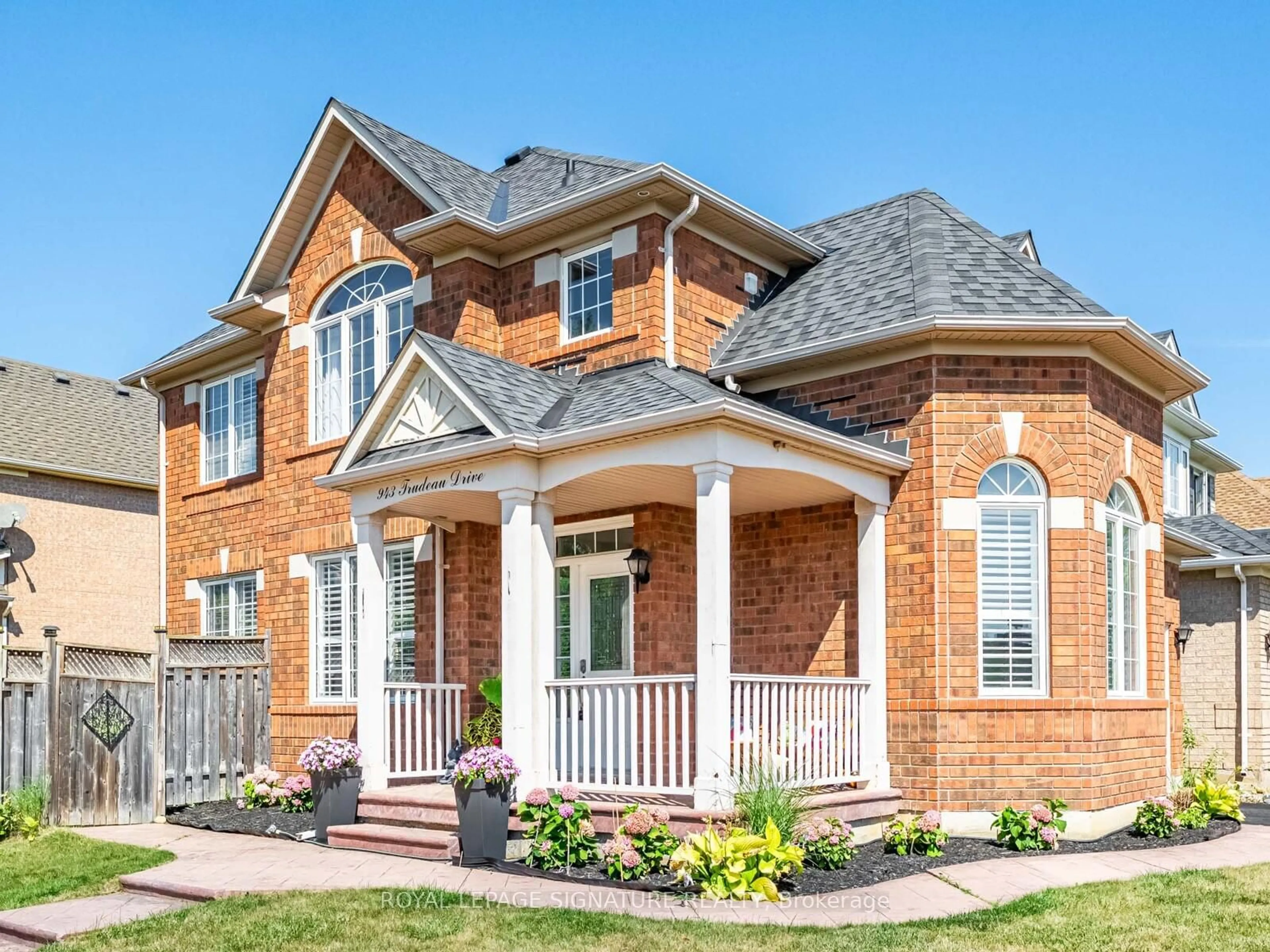 Home with brick exterior material, street for 943 Trudeau Dr, Milton Ontario L9T 5Z4