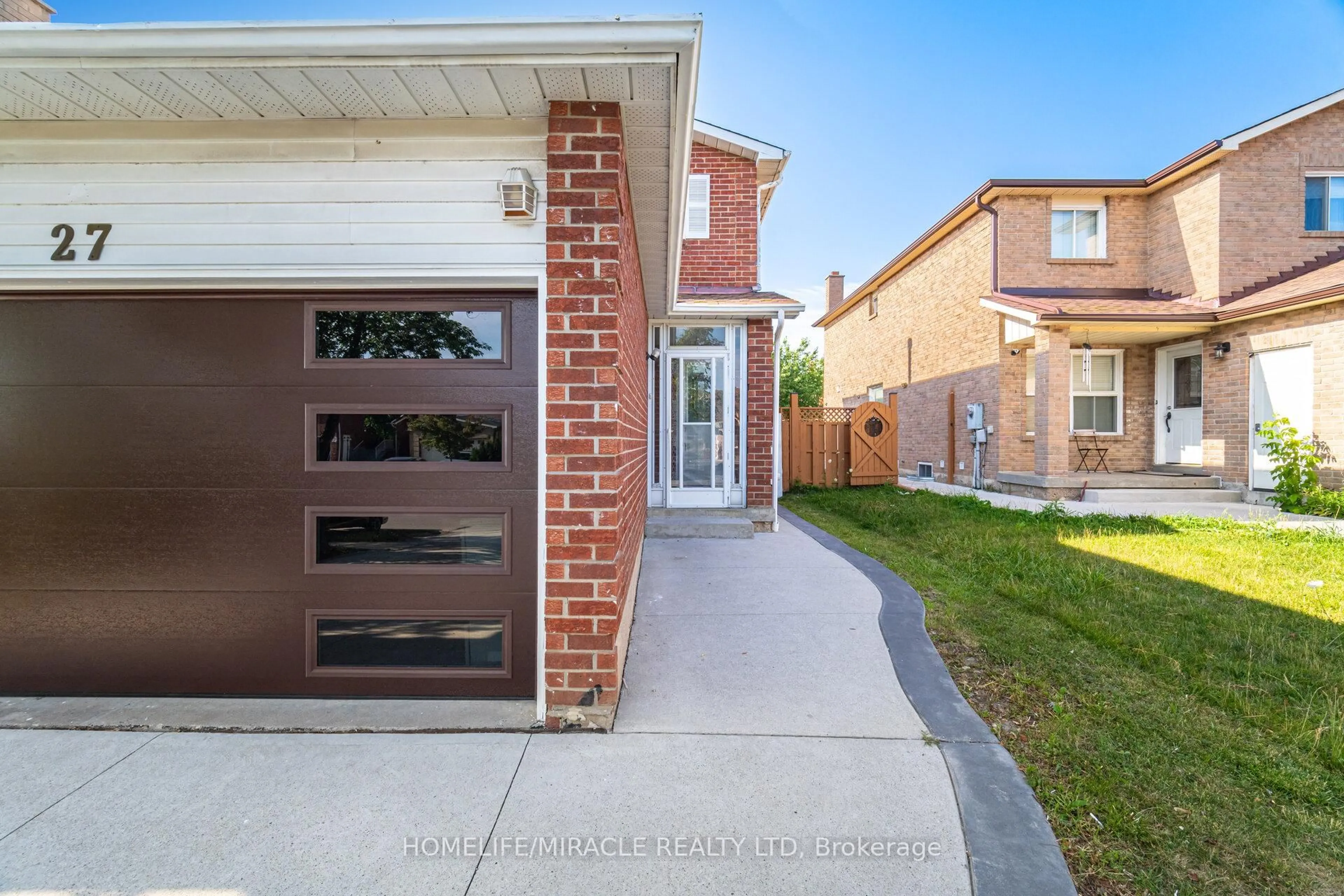 Home with brick exterior material, street for 27 Jay St, Brampton Ontario L6Z 3V9