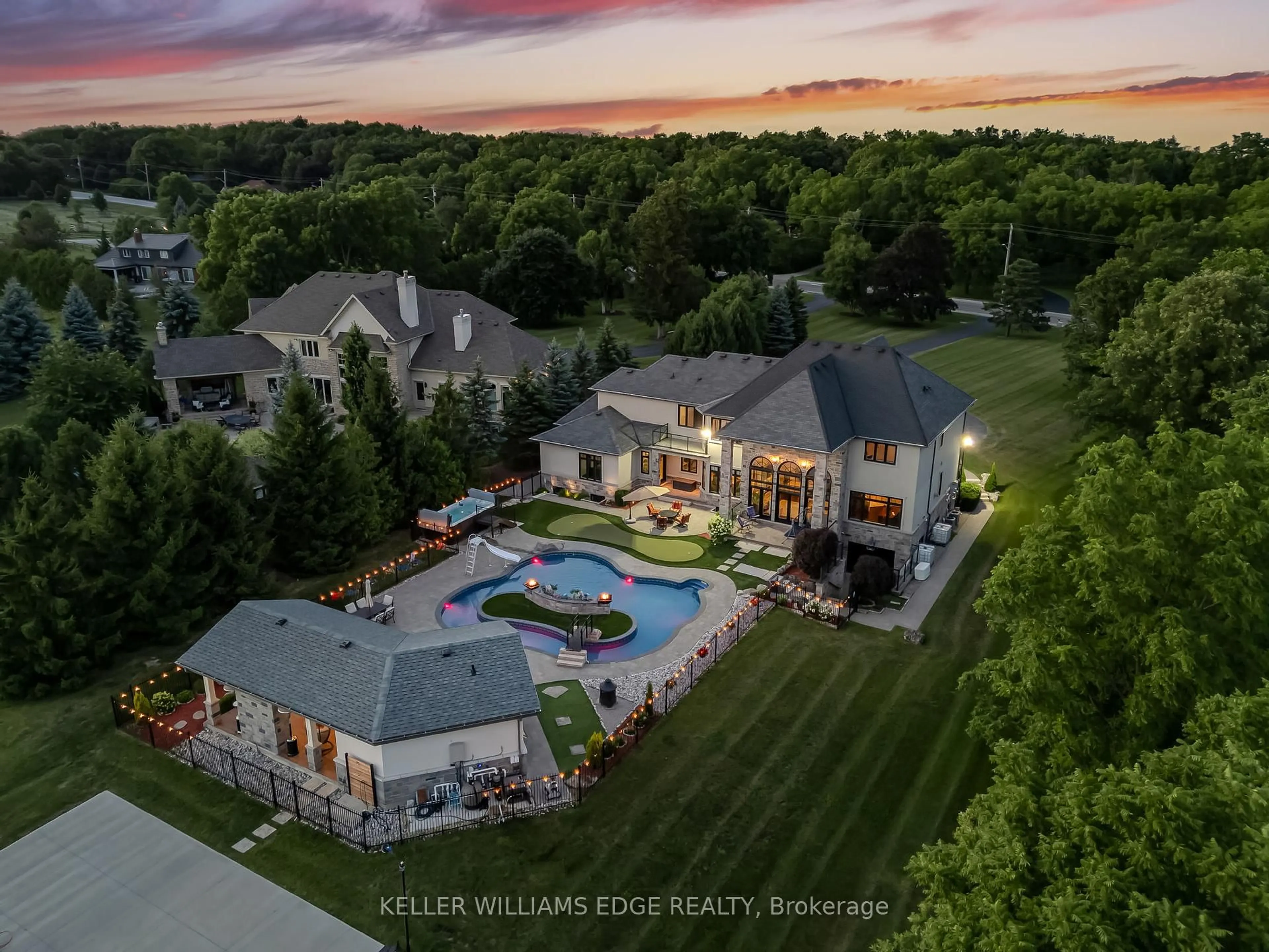 A pic from outside/outdoor area/front of a property/back of a property/a pic from drone, water/lake/river/ocean view for 3122 Cedar Springs Rd, Burlington Ontario L7R 0P7