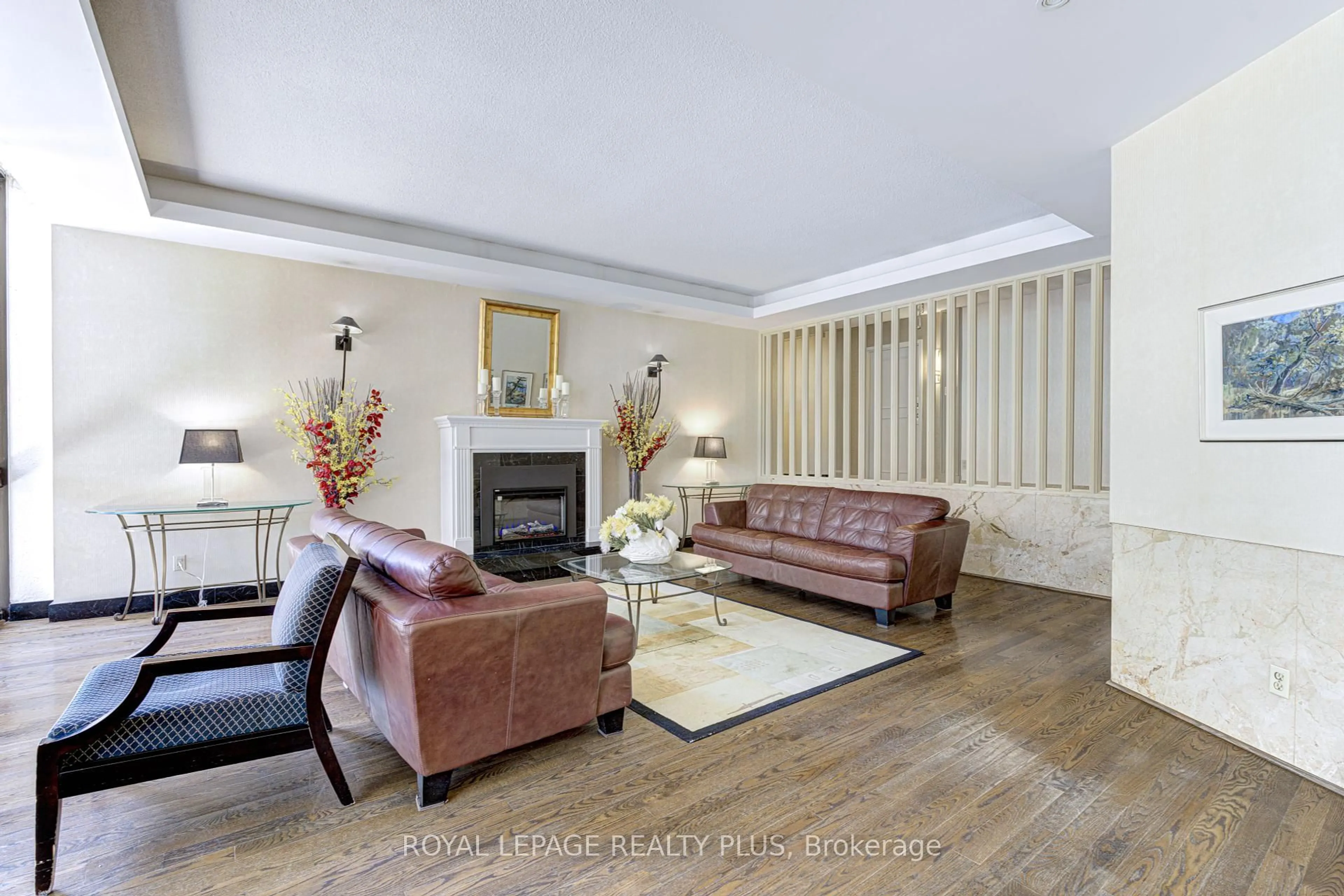 Living room with furniture, unknown for 1333 Bloor St #708, Mississauga Ontario L4Y 3T6